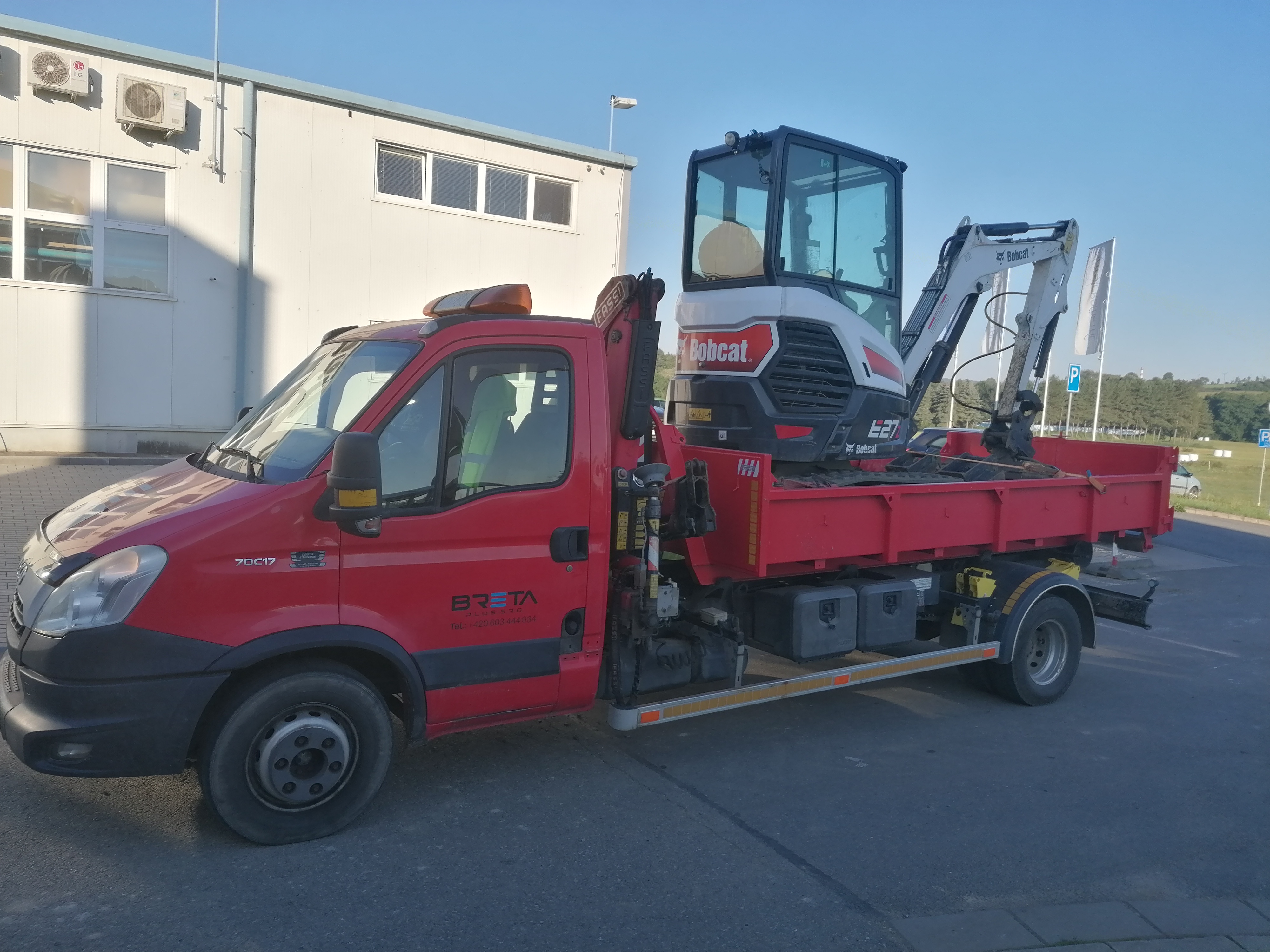 BRETA PLUS - kontejnerová doprava s hydraulickou rukou foto 4