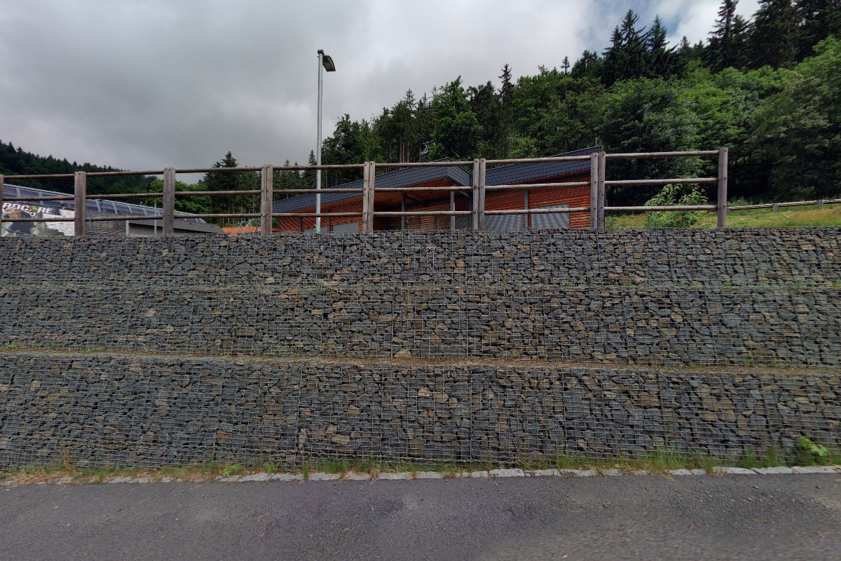 Skiareál Plešivec - ski půjčovna foto 6