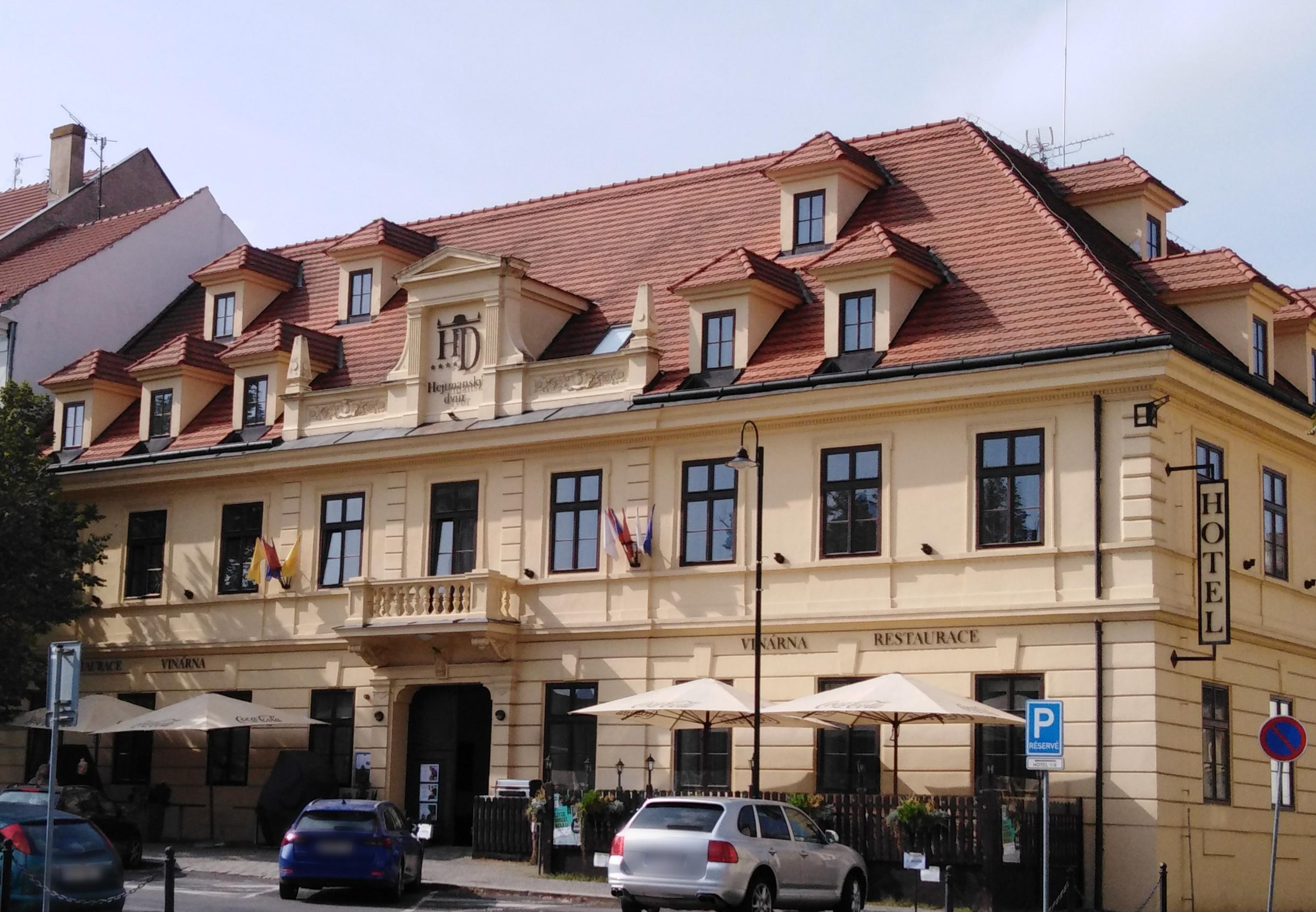 Restaurace Hejtmanský dvůr foto 6