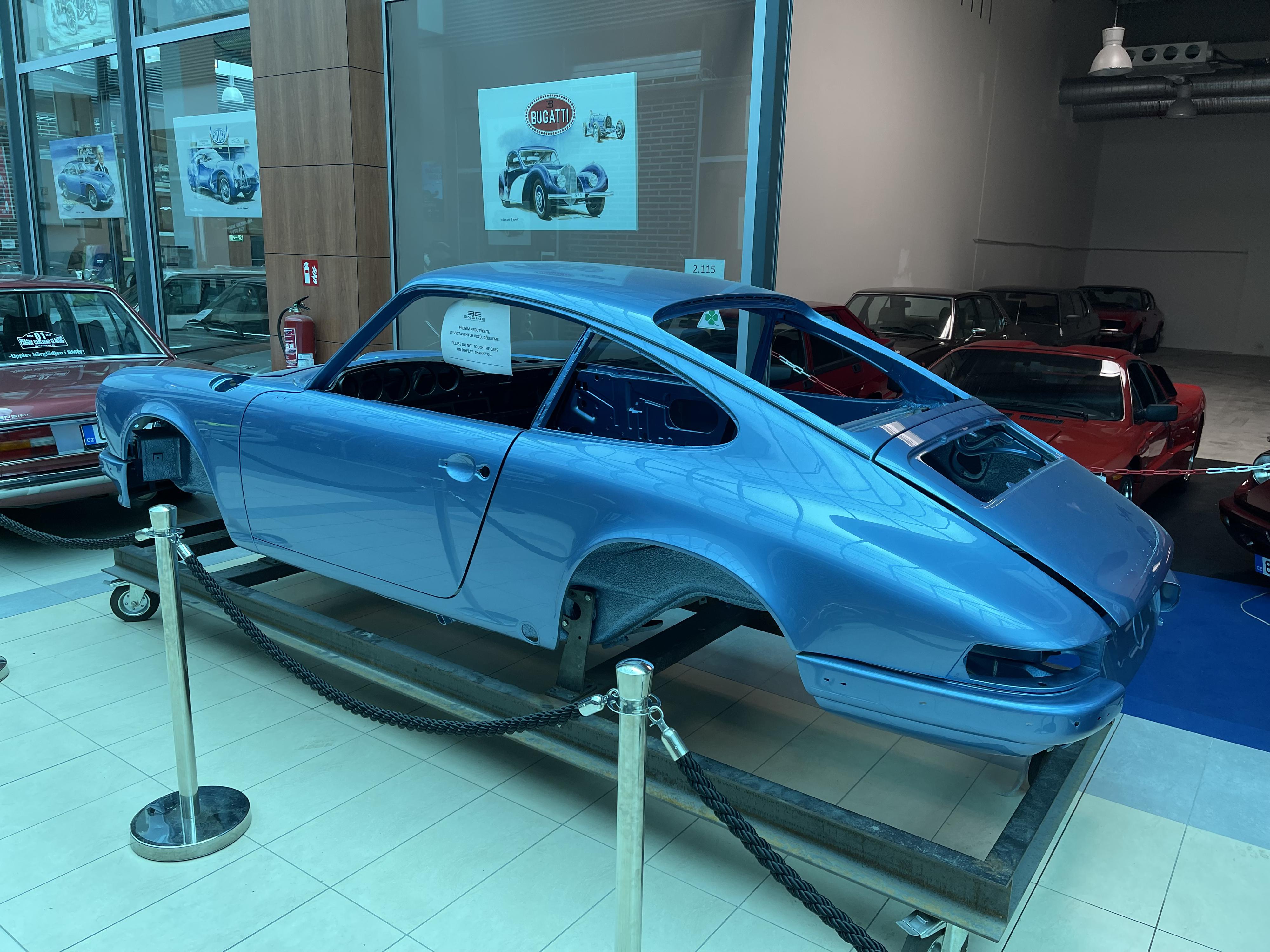 Engine Classic Cars Gallery foto 2
