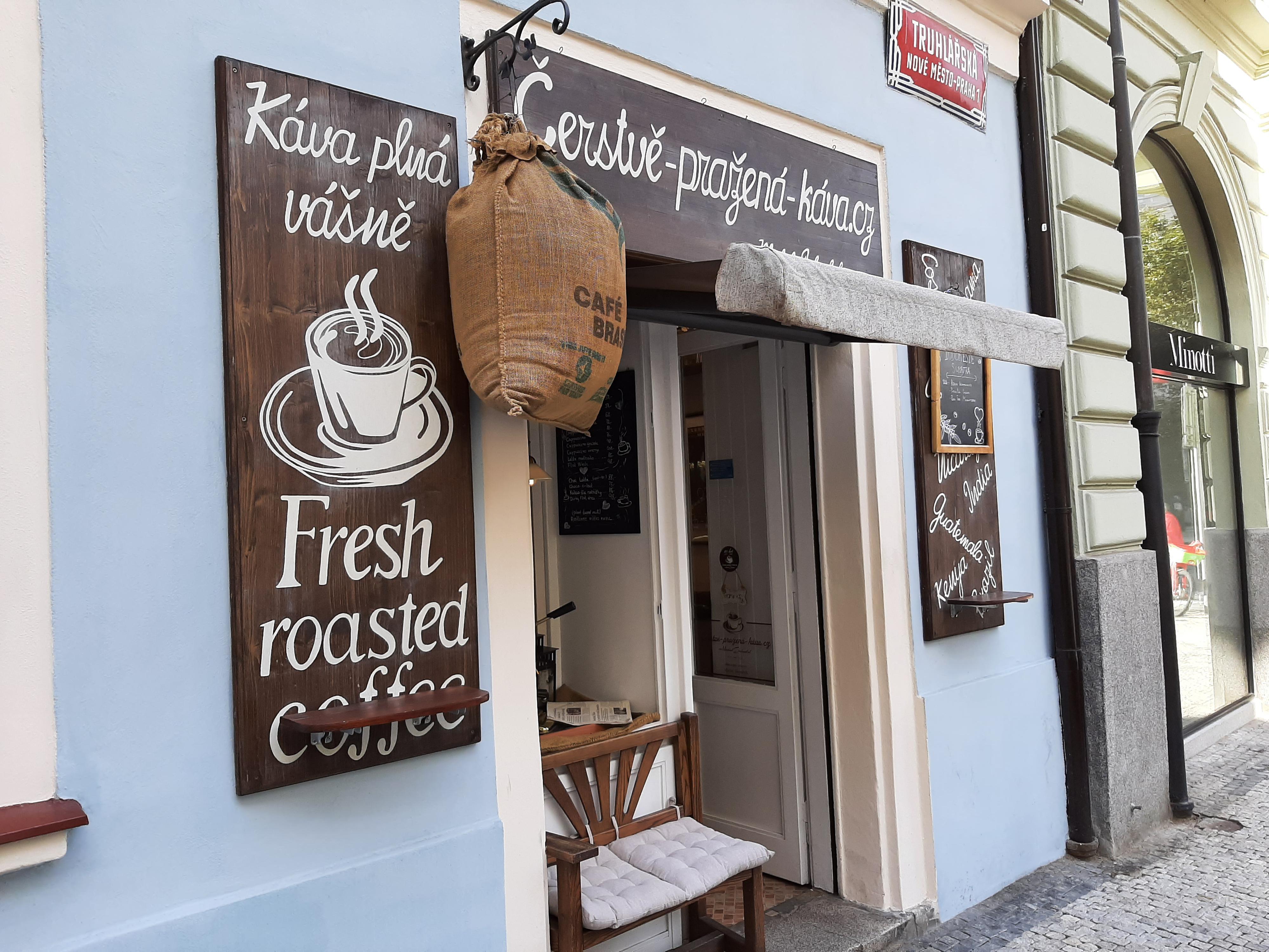 Michal Jakoubek -  Fresh roasted coffee foto 2