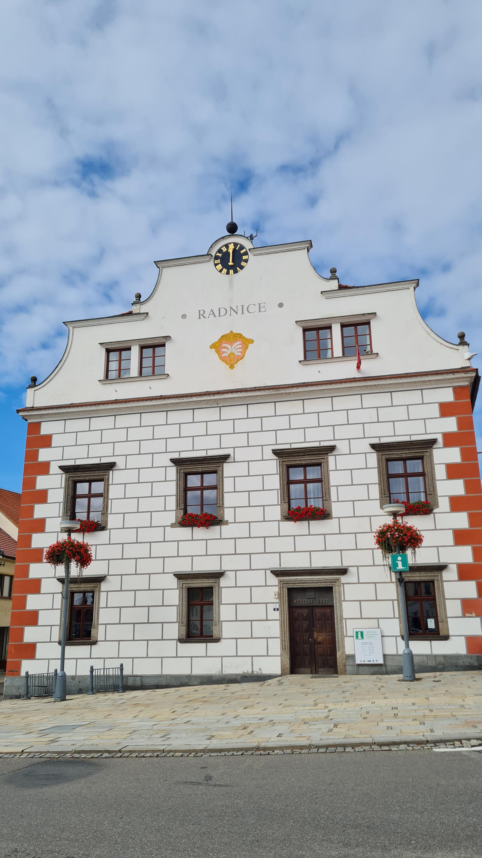 Velké Meziříčí - městský úřad foto 3