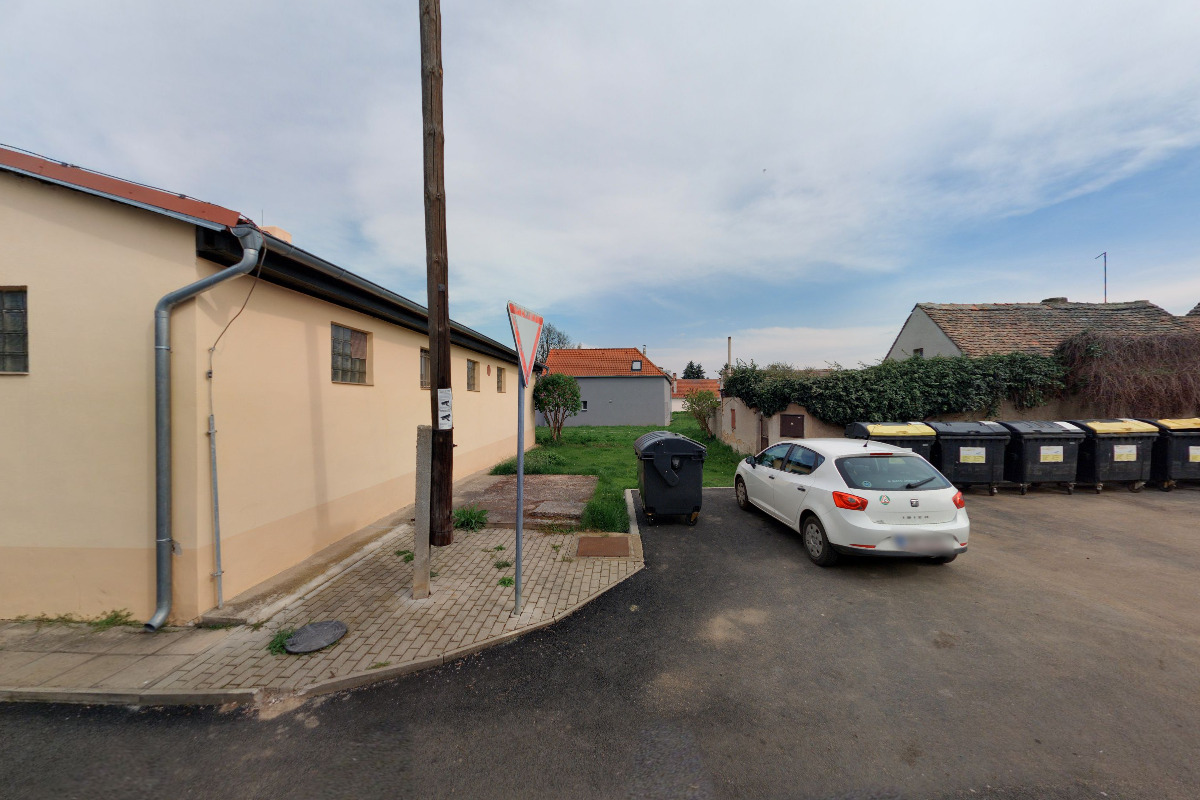 Koloniál Nové Dvory