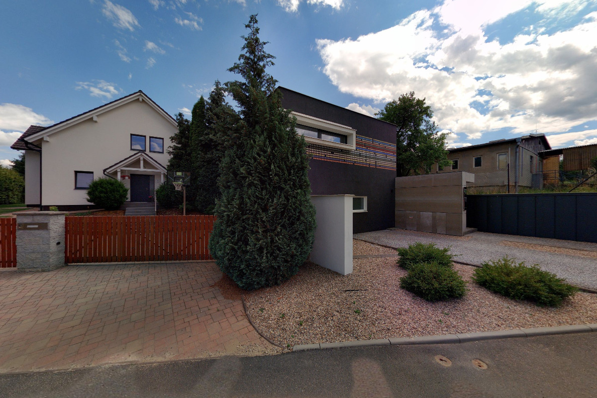 STANDING OVATION, s.r.o.