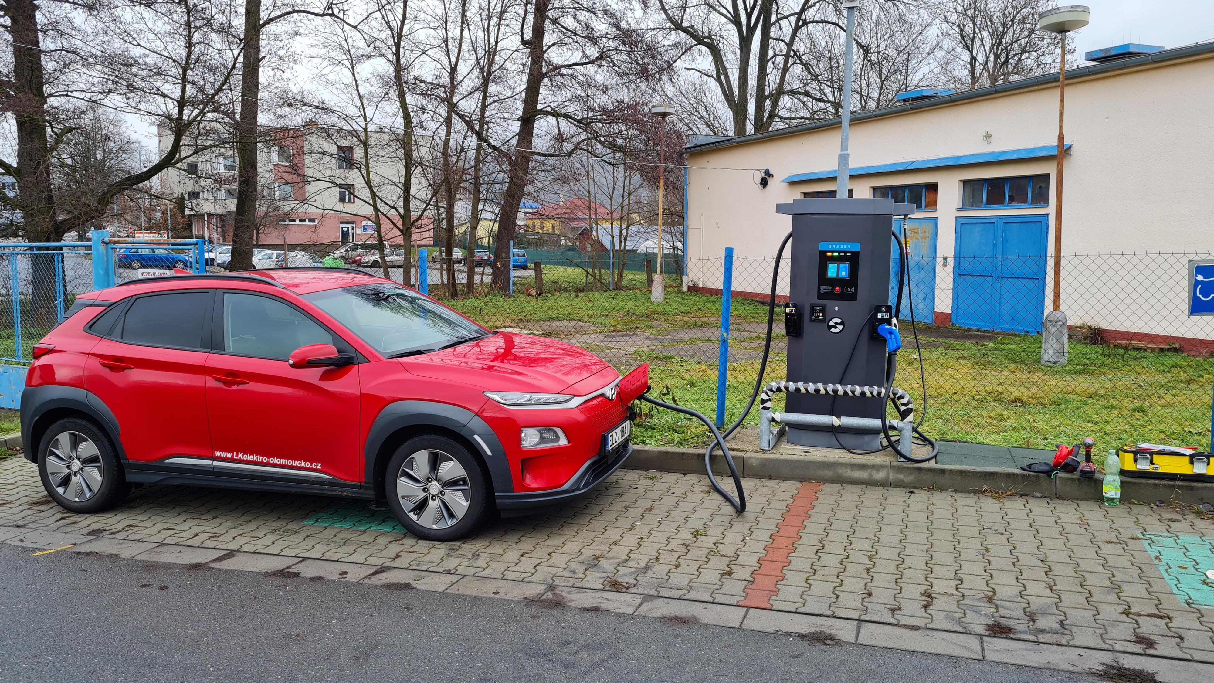 LUKY system, spol. s r.o. - nabíjecí stanice foto 4