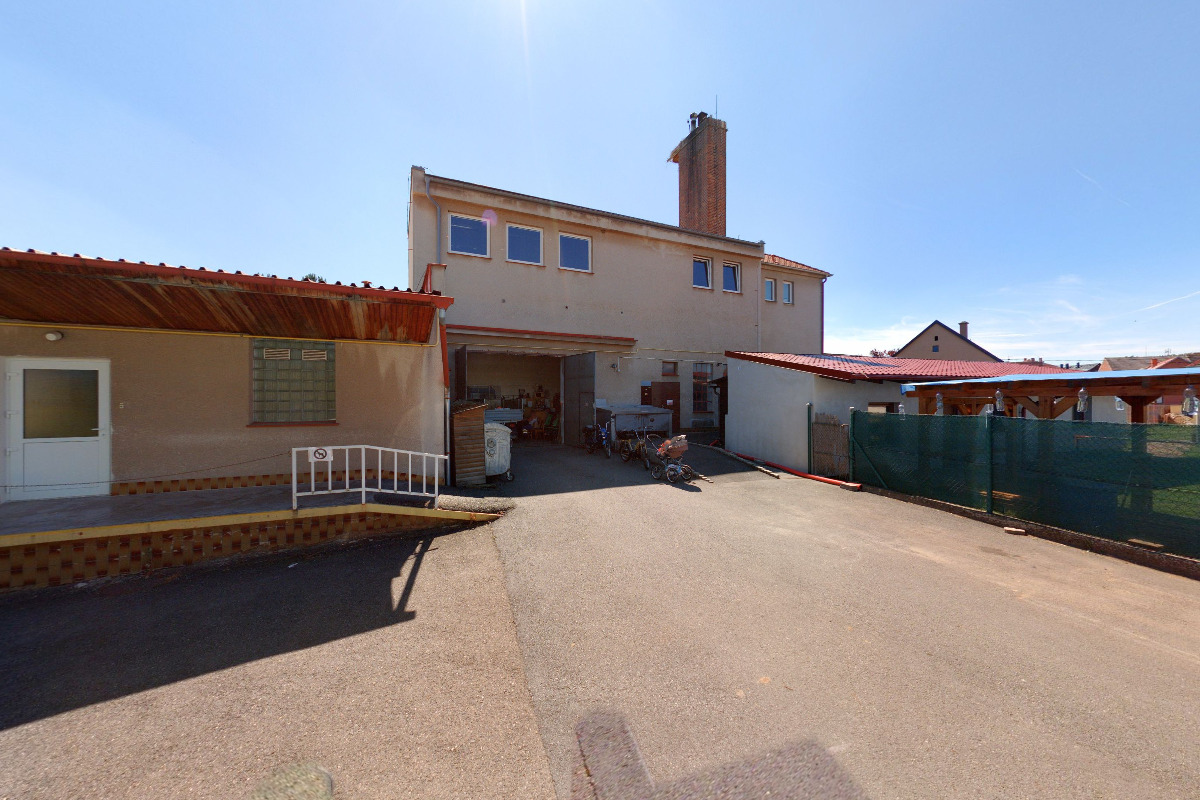 Základní škola a Mateřská škola Osek, okres Rokycany foto 2