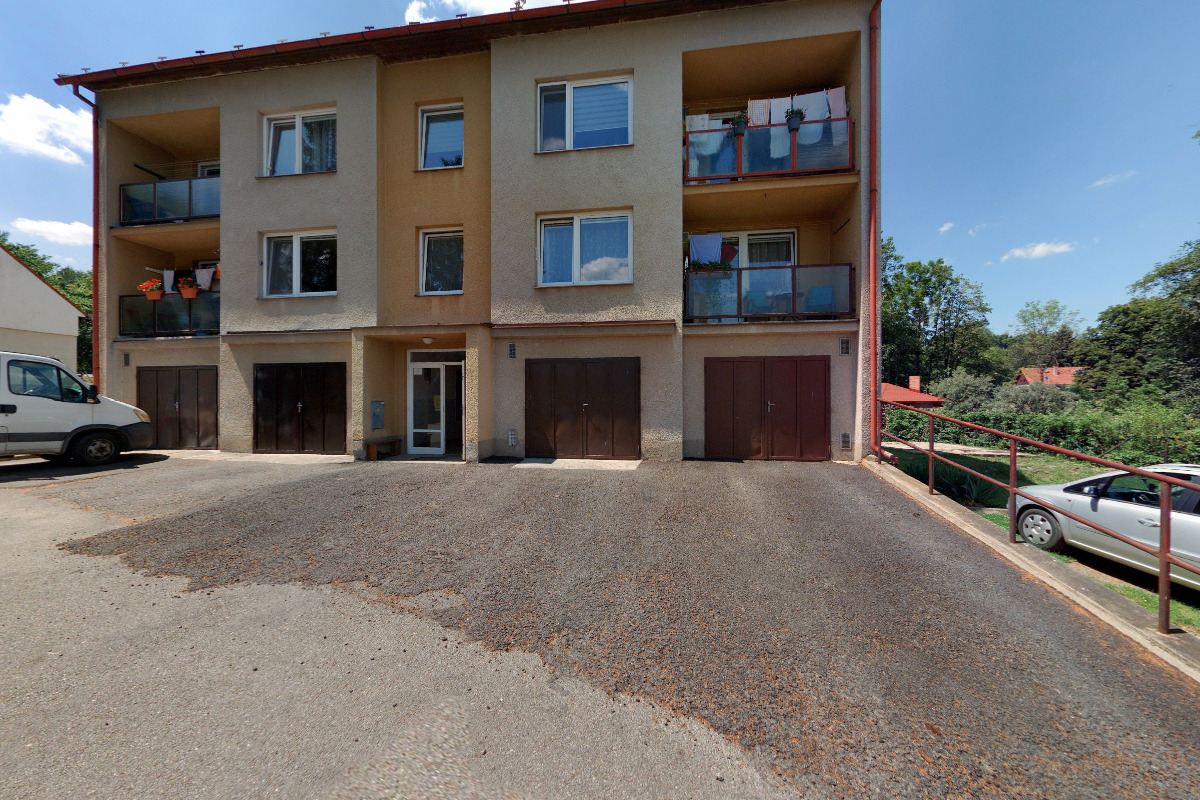 LUKRO služby s.r.o.