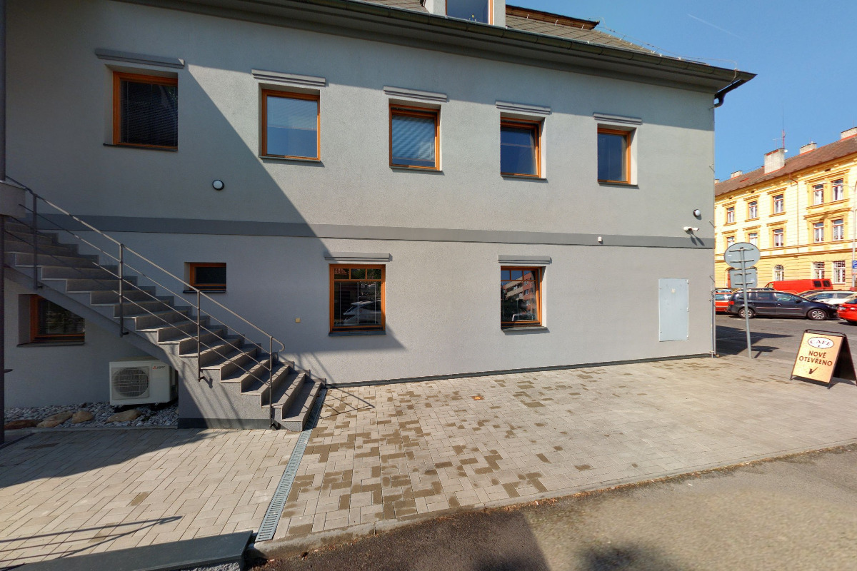 JUDr. Petr Douša, advokát foto 2