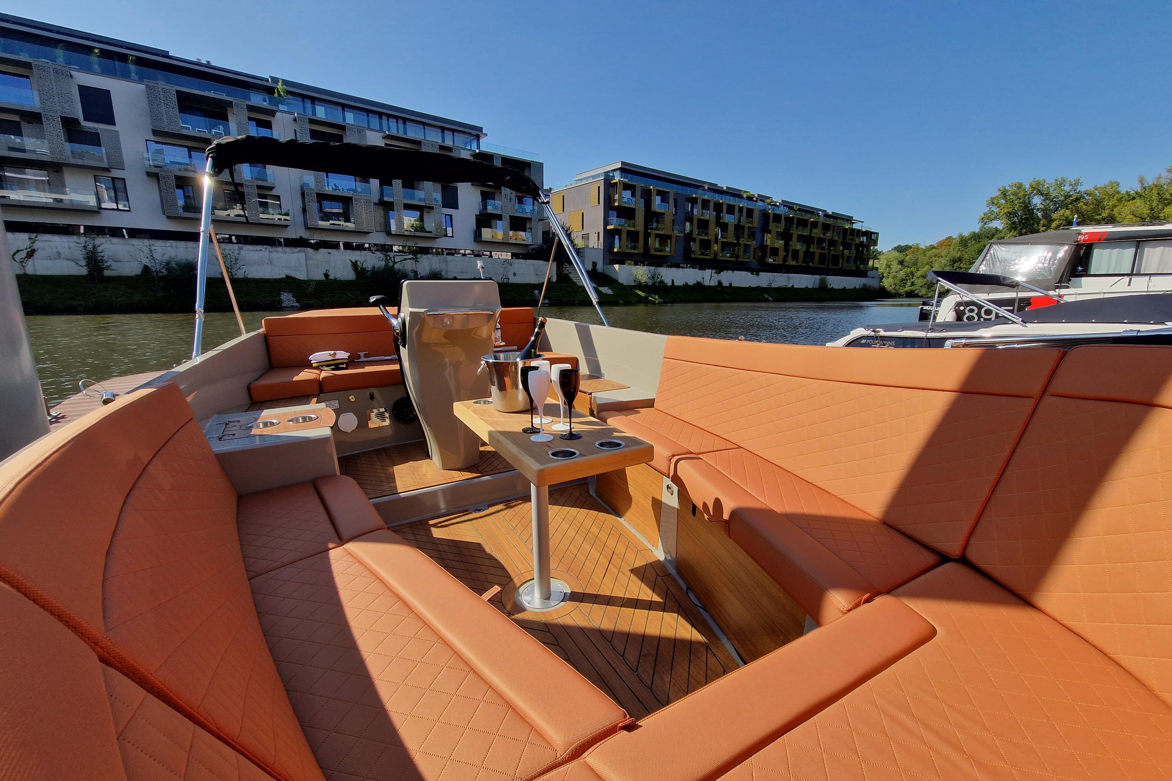 Prague Travel Service, s.r.o.