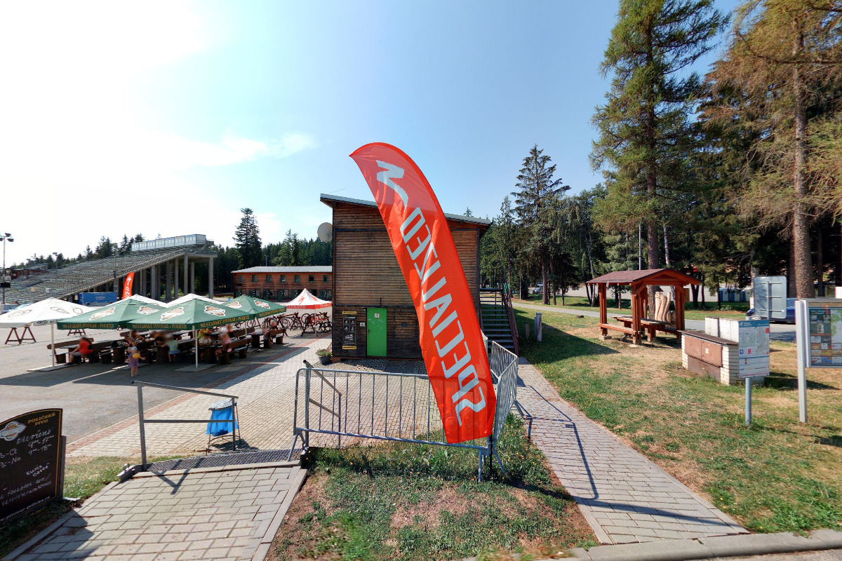 Kavárna Sun's Caffé - Nabíjecí stanice elektrokol Specialized