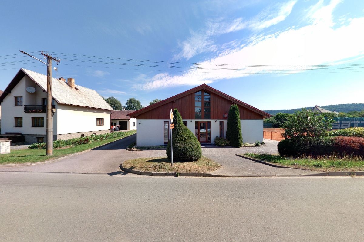 Restaurace u tenisových kurtů foto 4