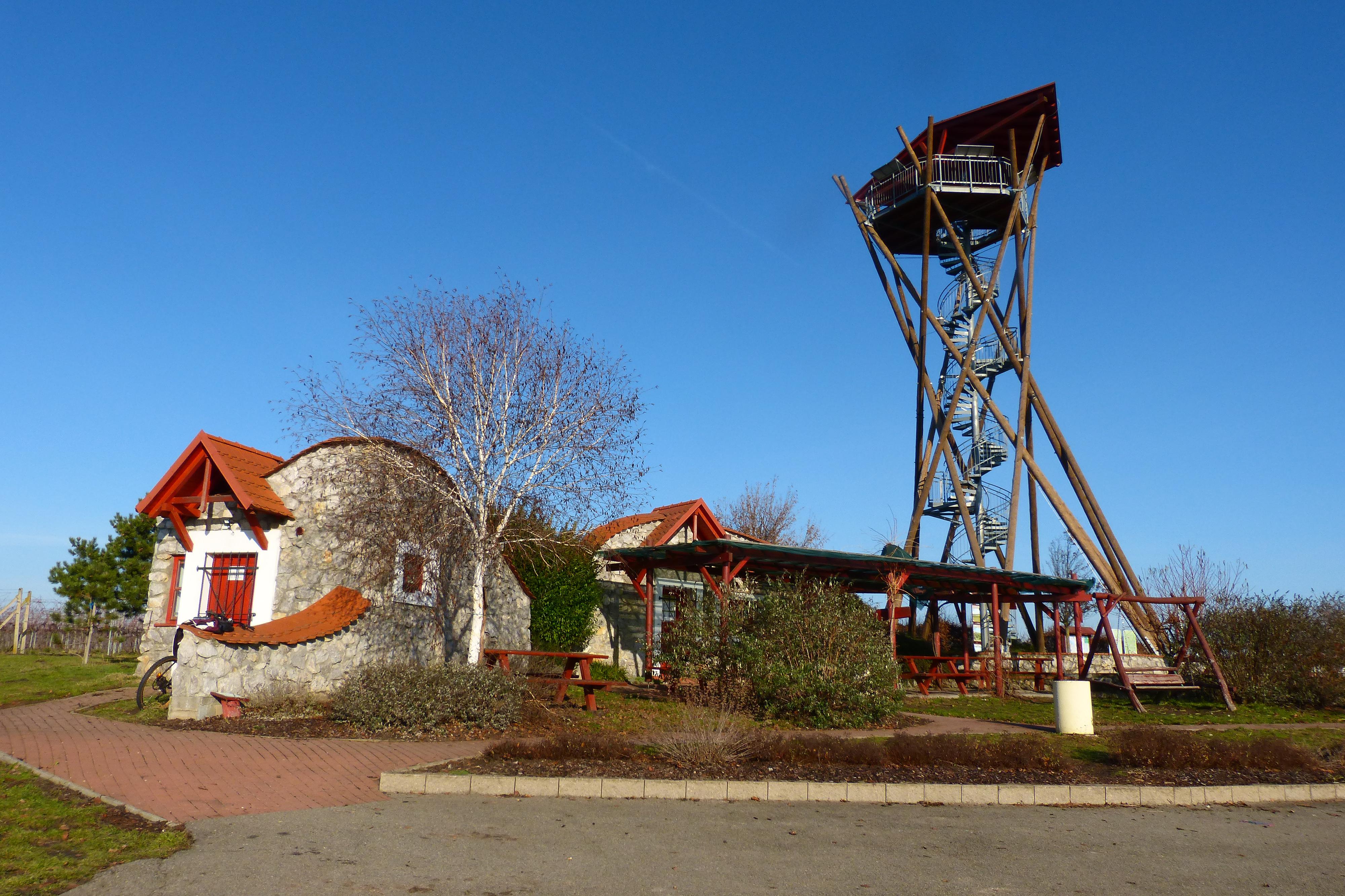 Občerstvení pod rozhlednou foto 5