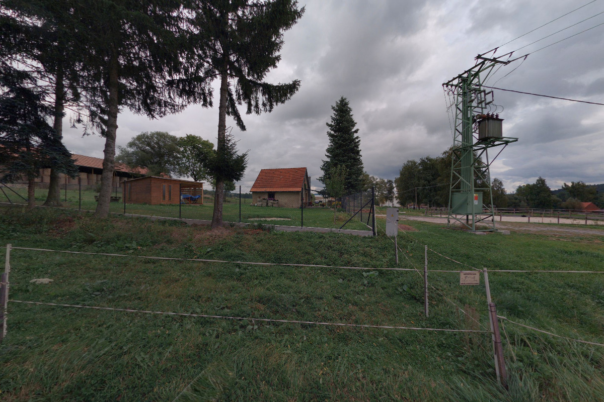 Jezdecká stáj Grand Present