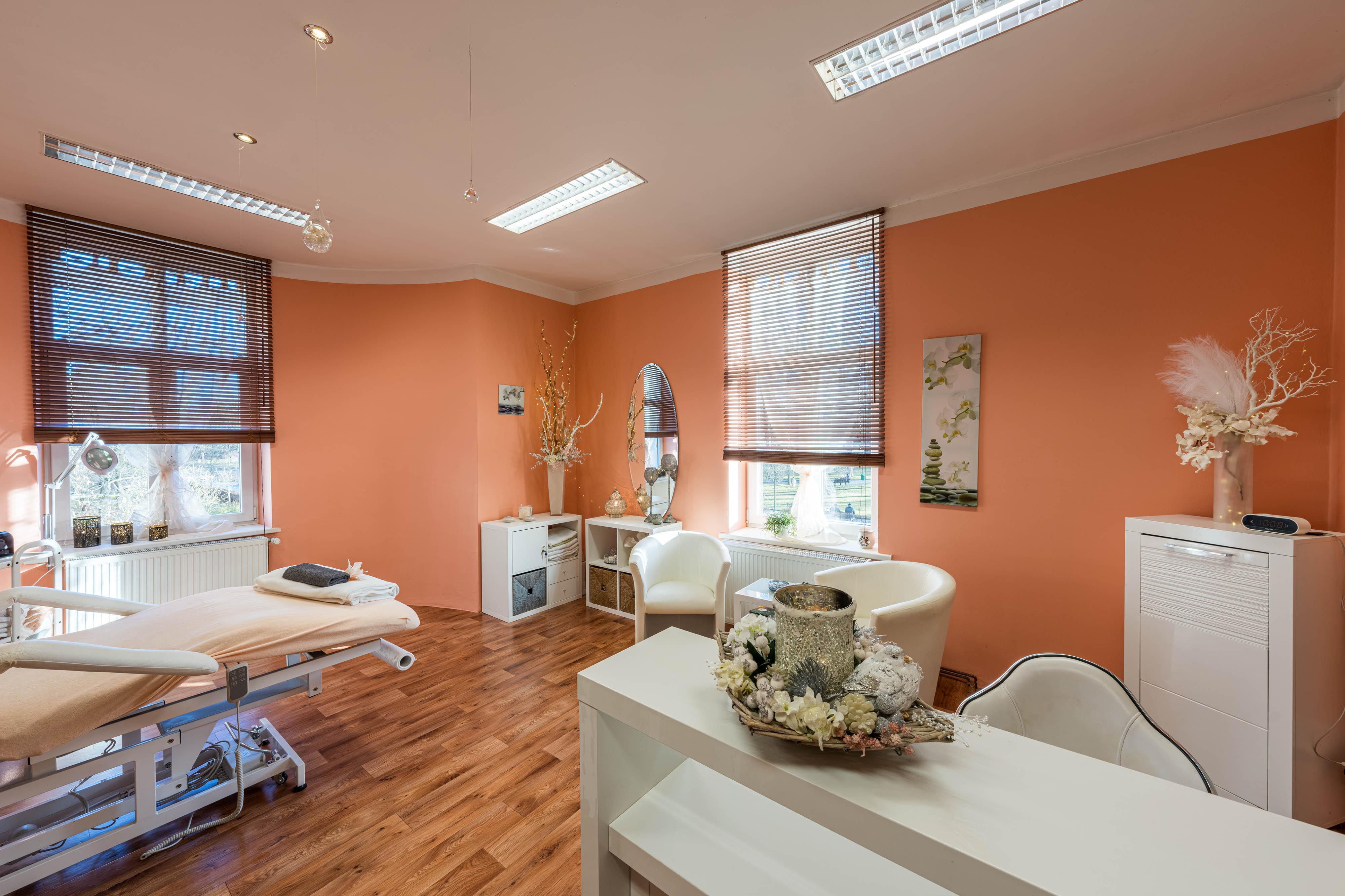 Salon Esence - Gabriela Pustějovská foto 6