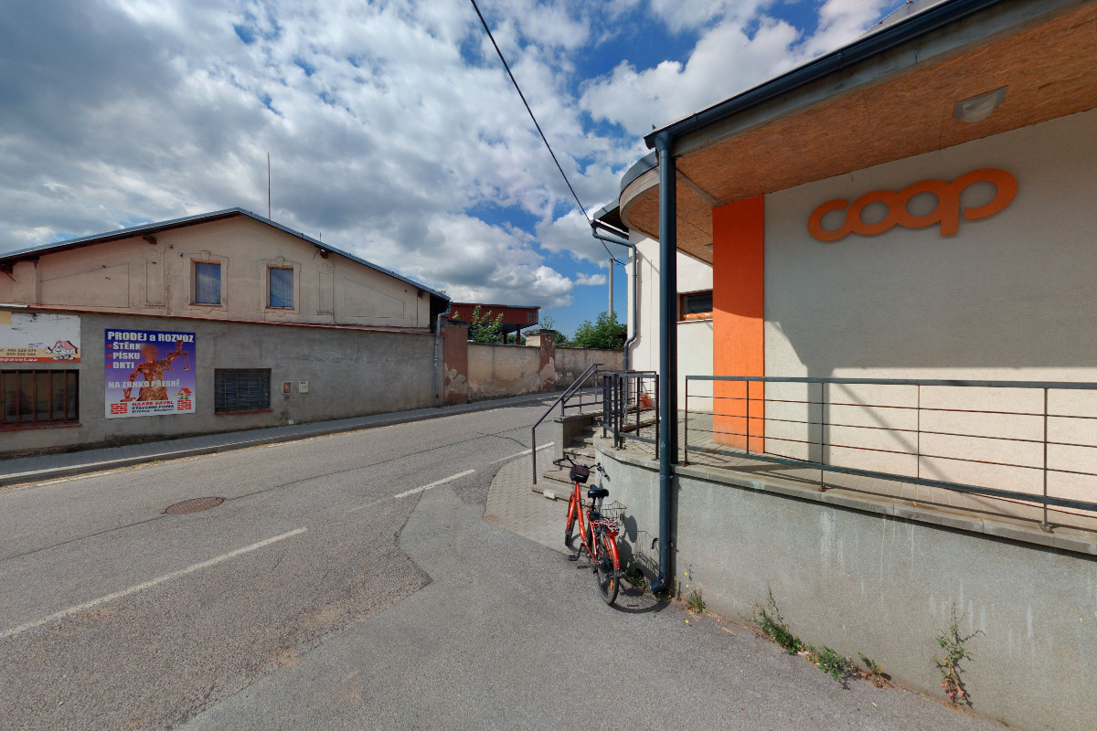 COOP Dvůr Králové n. L., družstvo foto 2