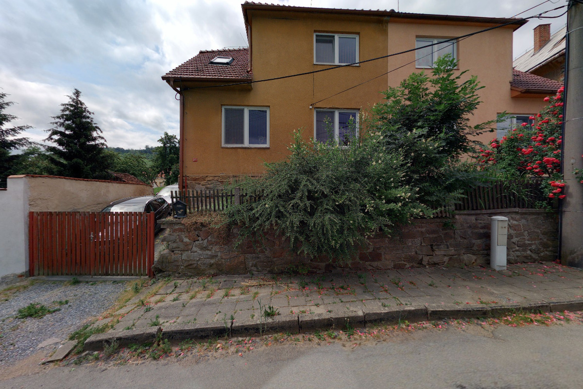 Lucie Kneslová - pojišťovací poradce foto 1