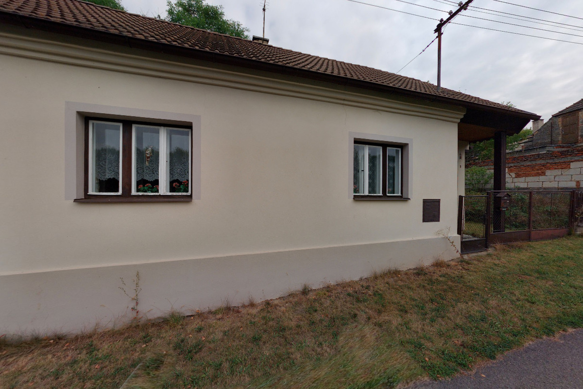 RAJEK.CZ - stínící a vratová technika