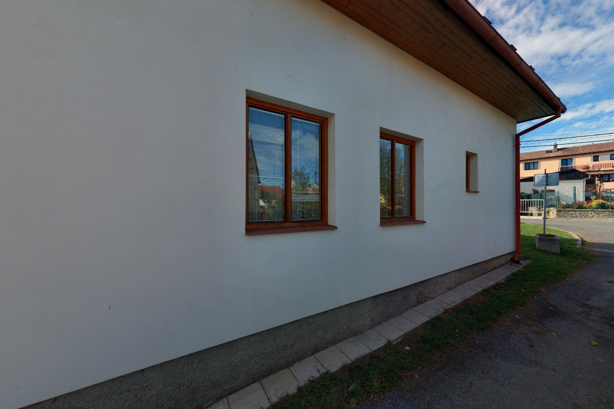 Mokrosuky - obecní úřad foto 4