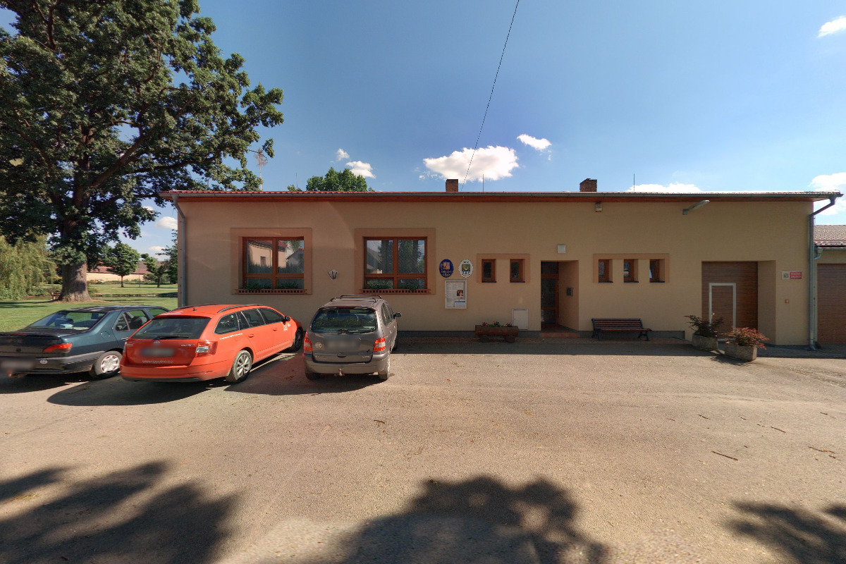 Kaliště - obecní úřad foto 3