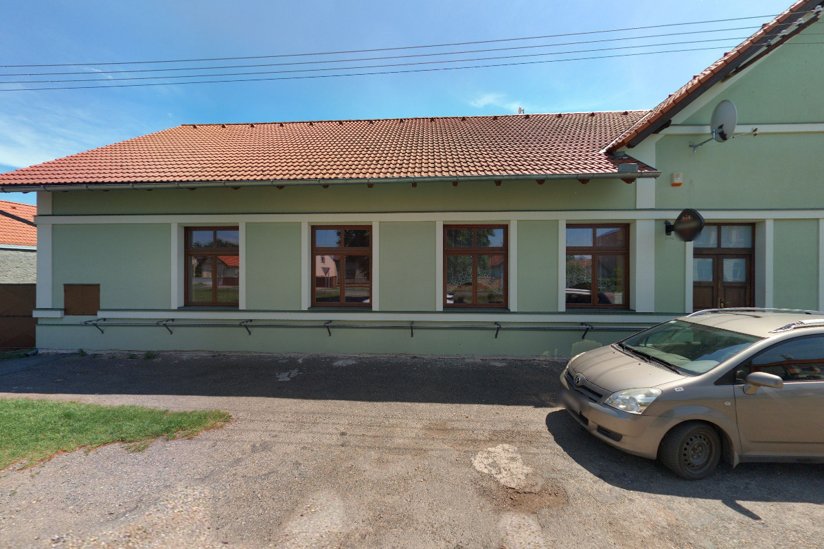 Hospoda Poděbradská 7 foto 2