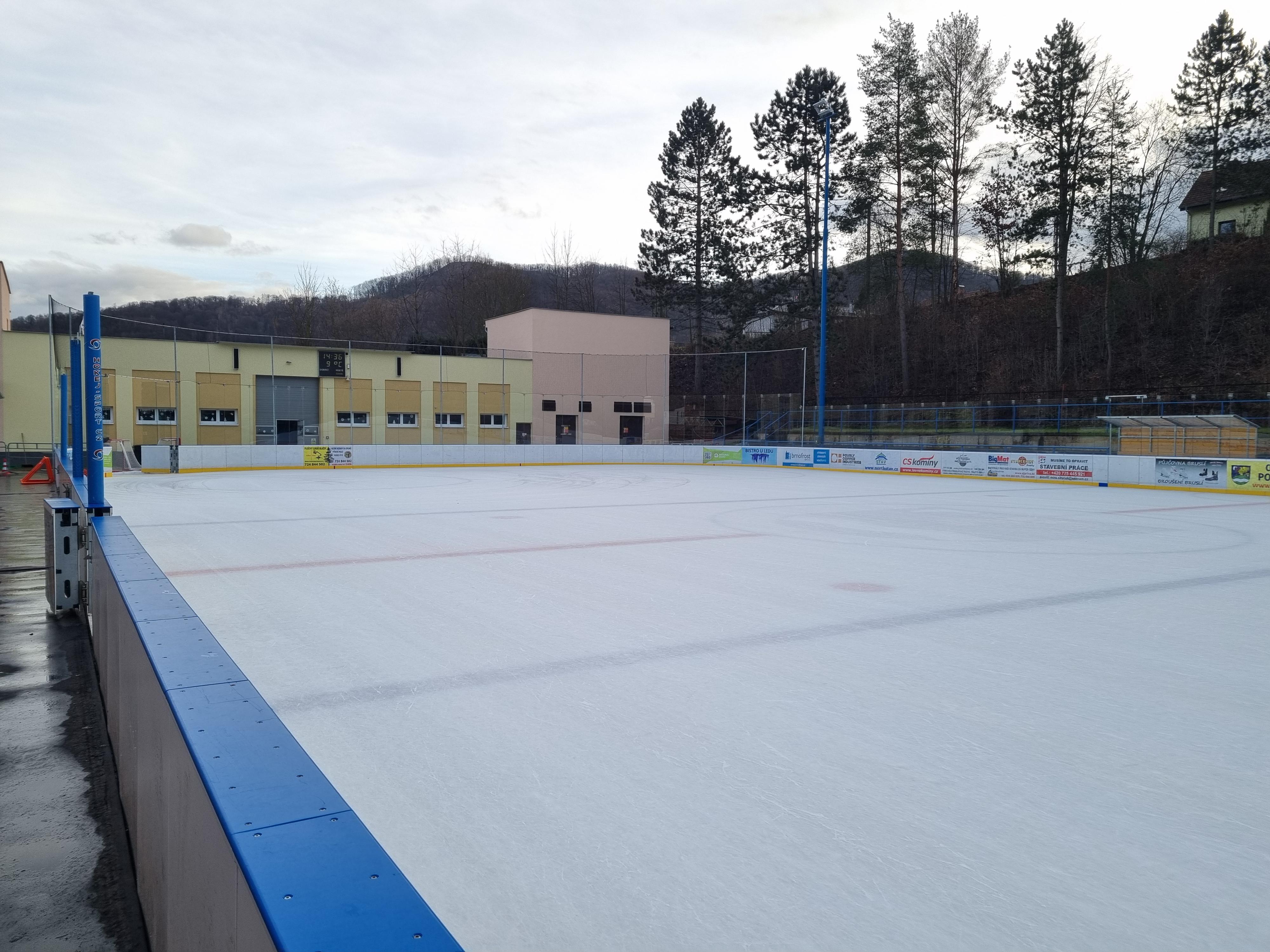 Zimní stadion Povrly foto 2