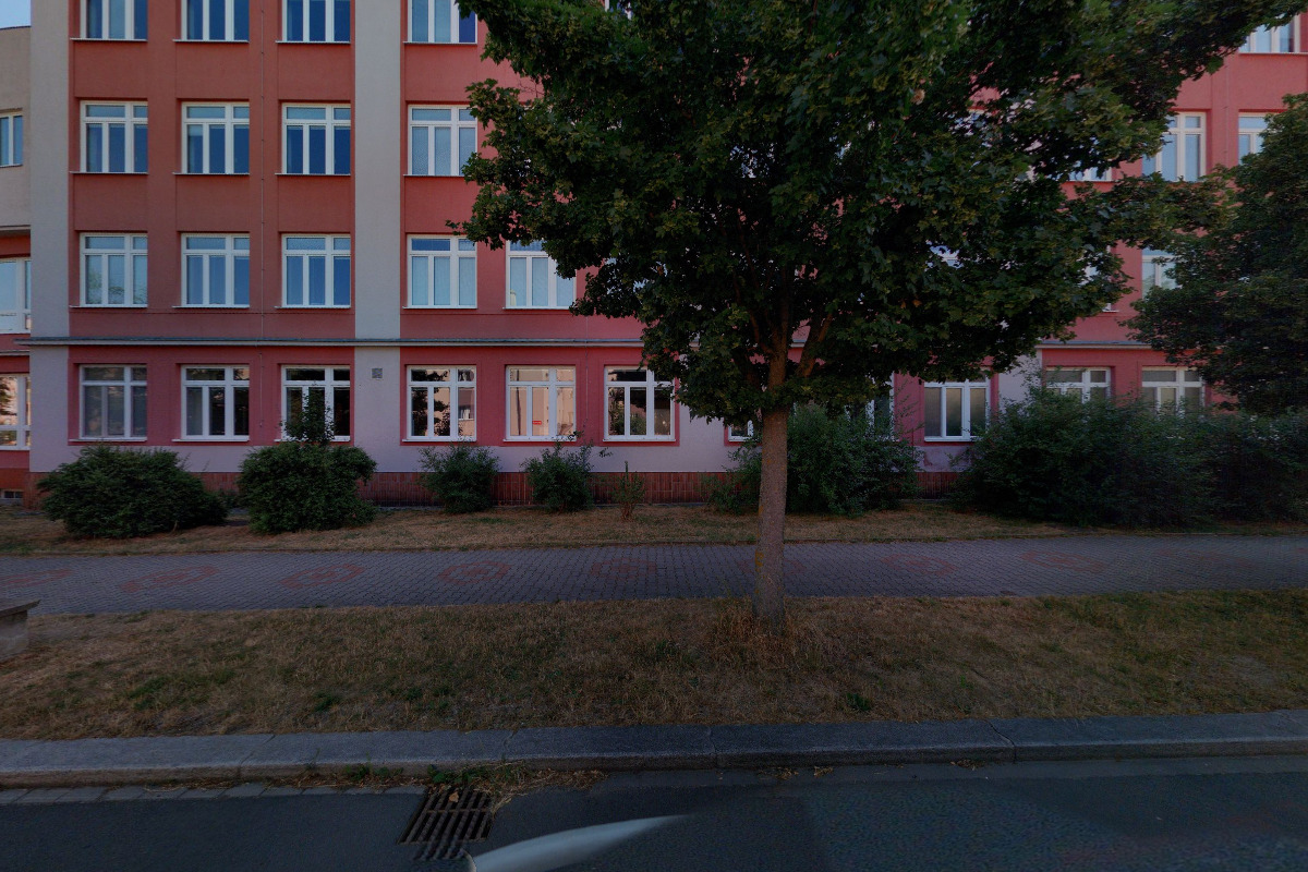 Školní jídelna 25. ZŠ Plzeň foto 1