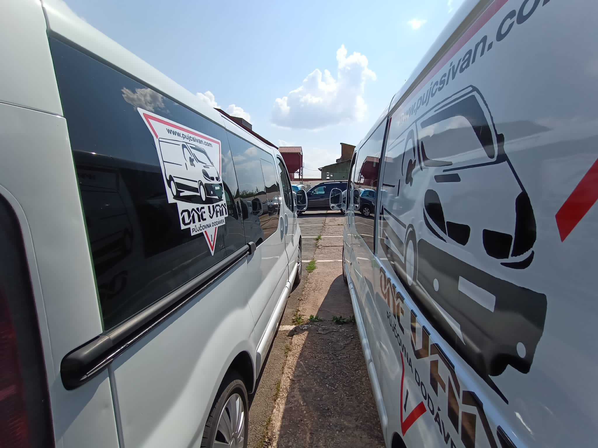 ONE VAN - půjčovna dodávek foto 4