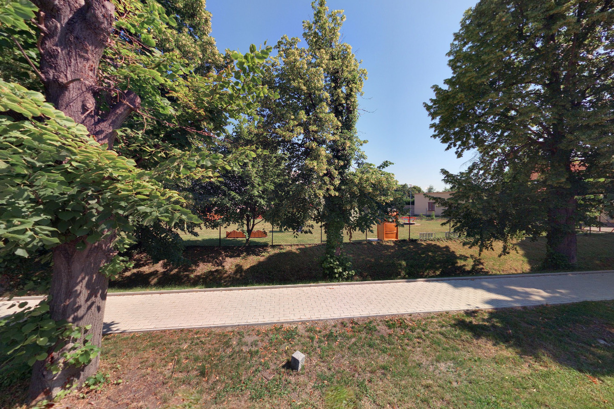 Multifunkční dobíjecí stanice