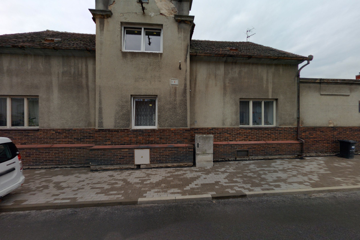 Dřevo v zahradě foto 3