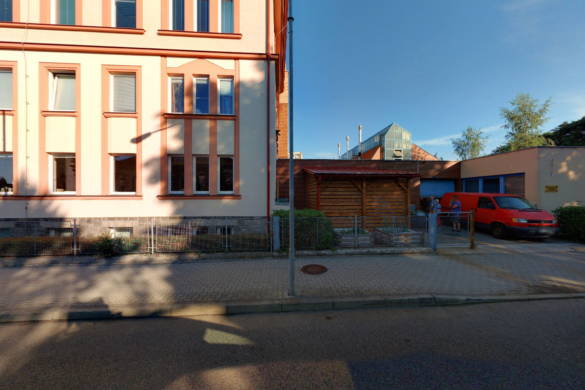 Vyšší odborná škola sklářská a Střední škola Nový Bor foto 4