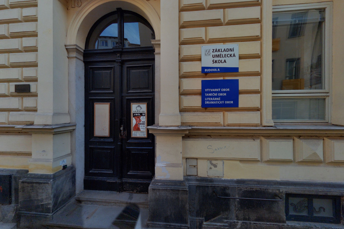 ZUŠ Trutnov, Školní foto 6