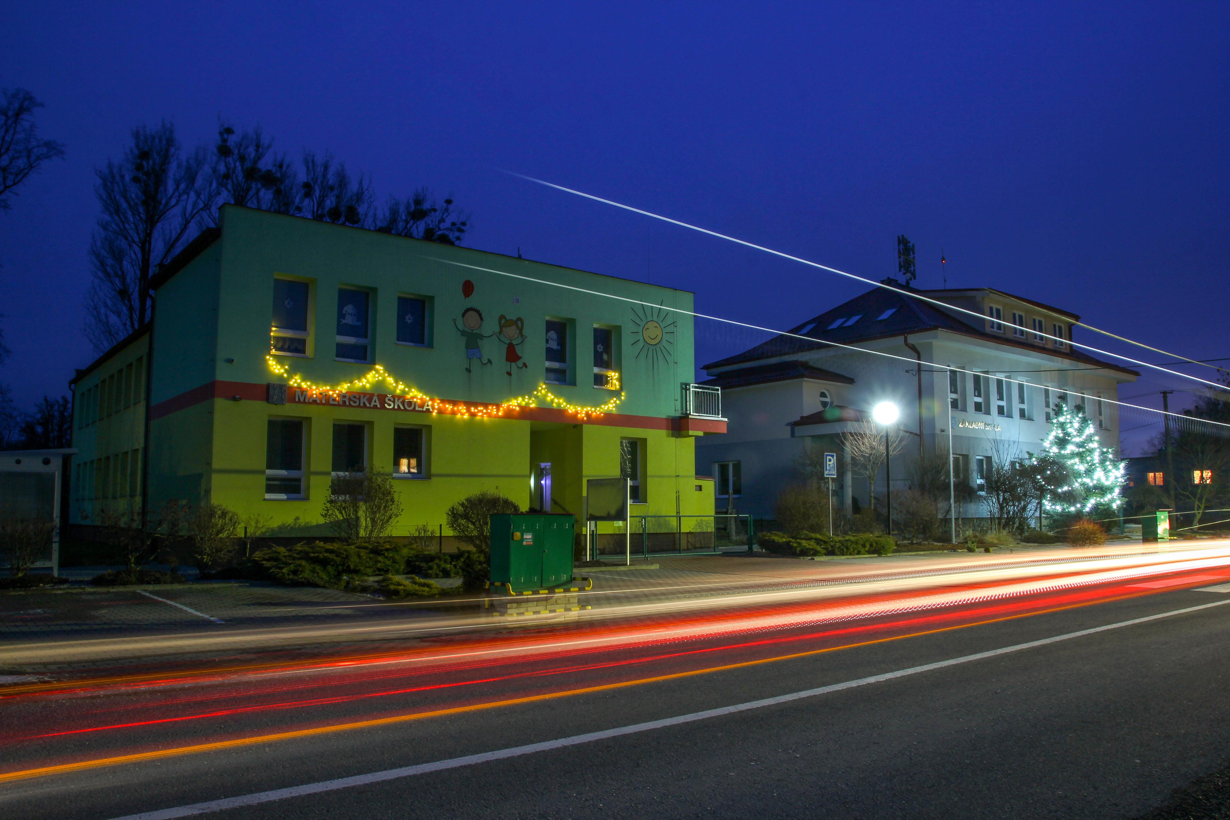ZŠ a MŠ Hladké Životice foto 1