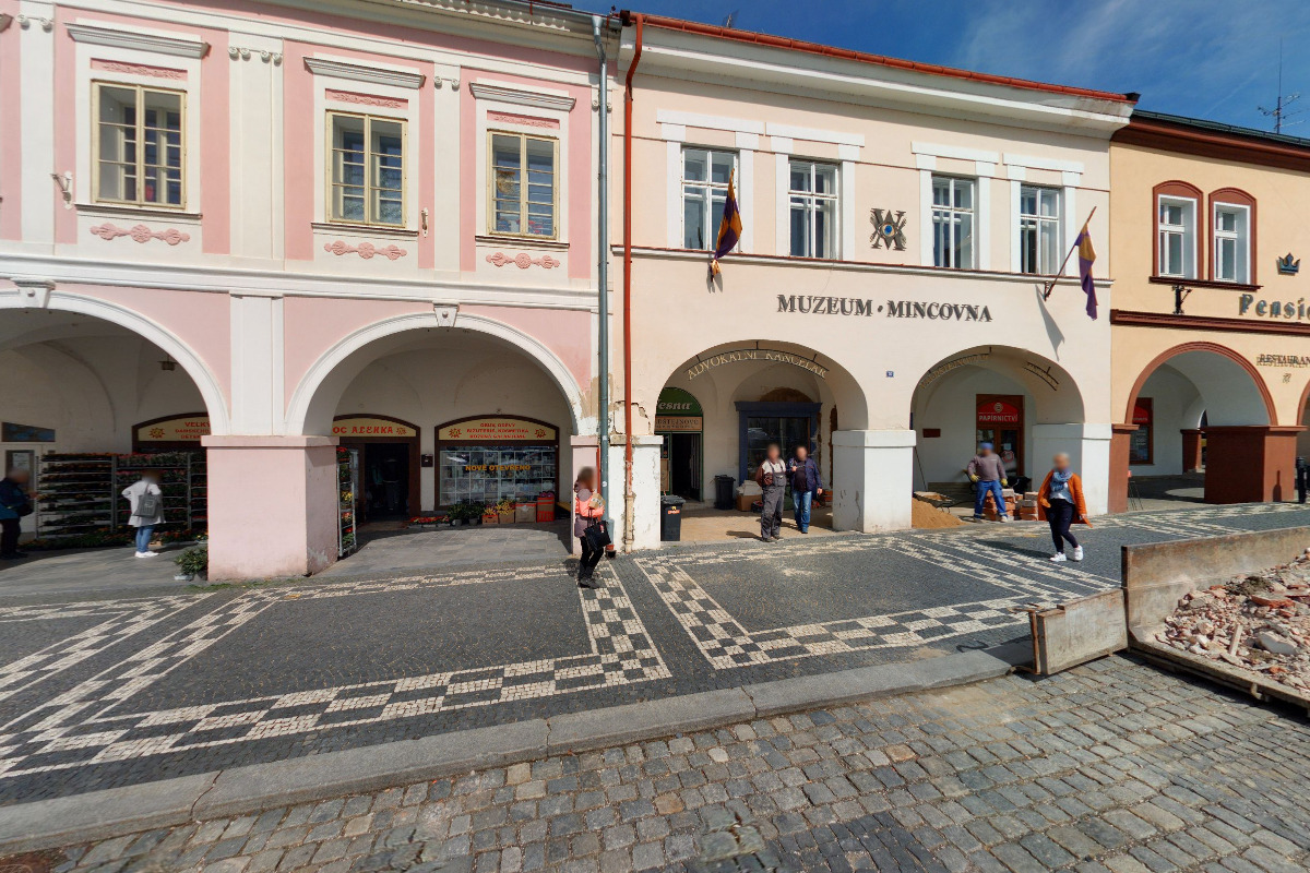 Posezení u Valdštejna