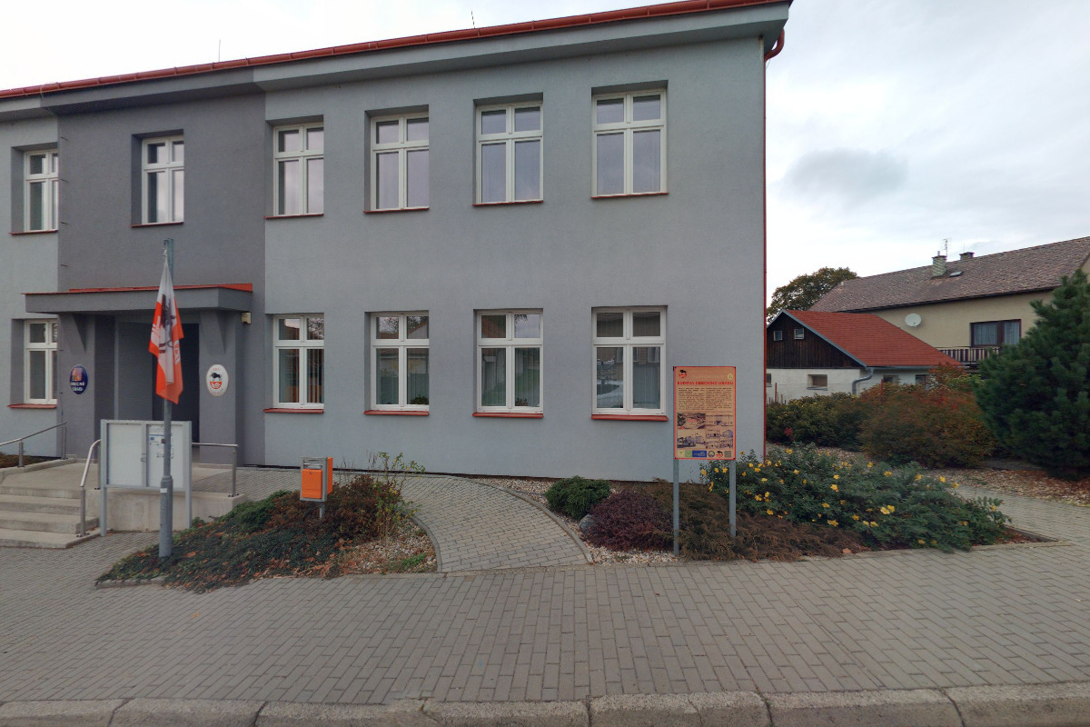 Místní lidová knihovna Vepříkov foto 3