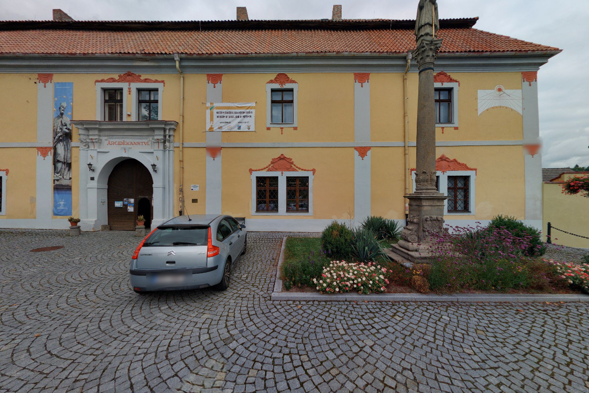 Římskokatolická farnost - arciděkanství Nepomuk foto 2