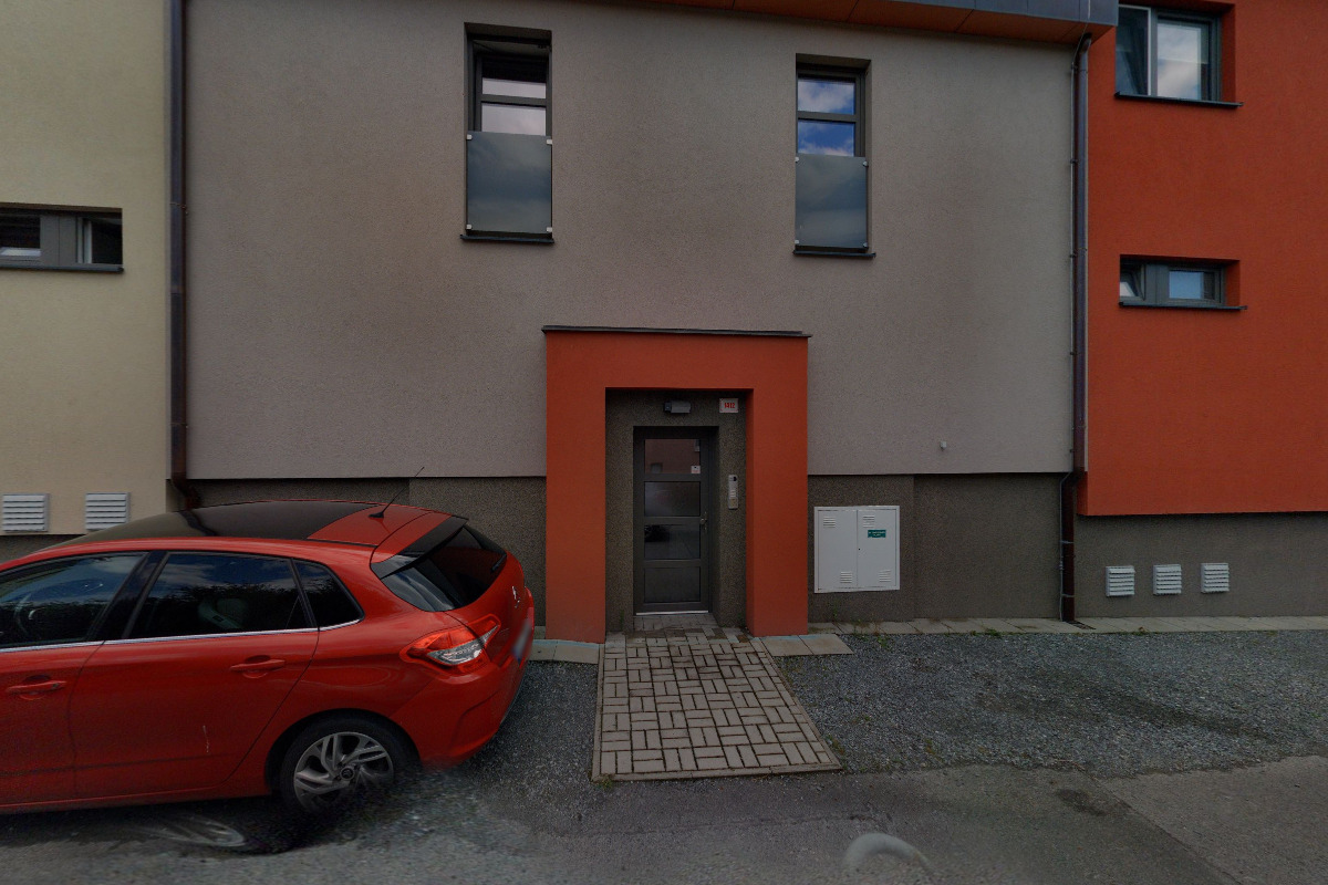 Pomocné tlapky, obecně prospěšná společnost