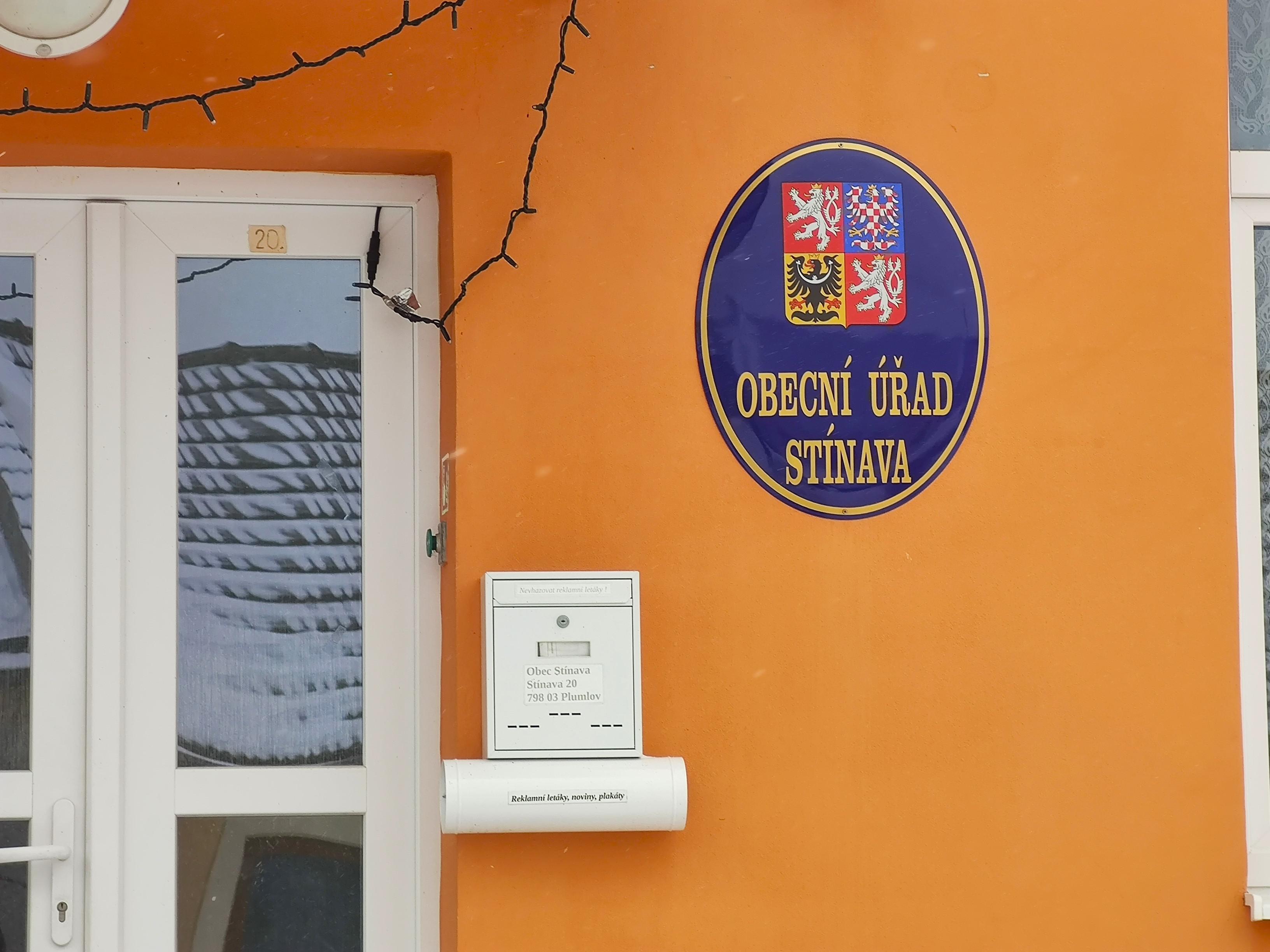 Stínava - obecní úřad foto 2