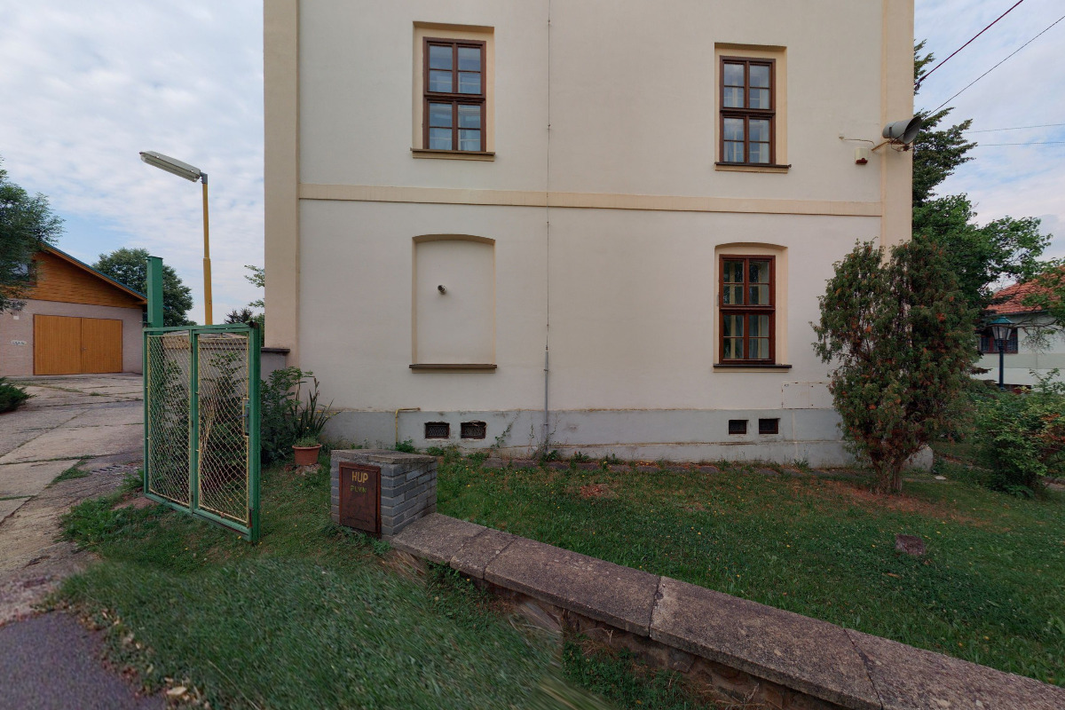 Lišany - obecní úřad foto 5