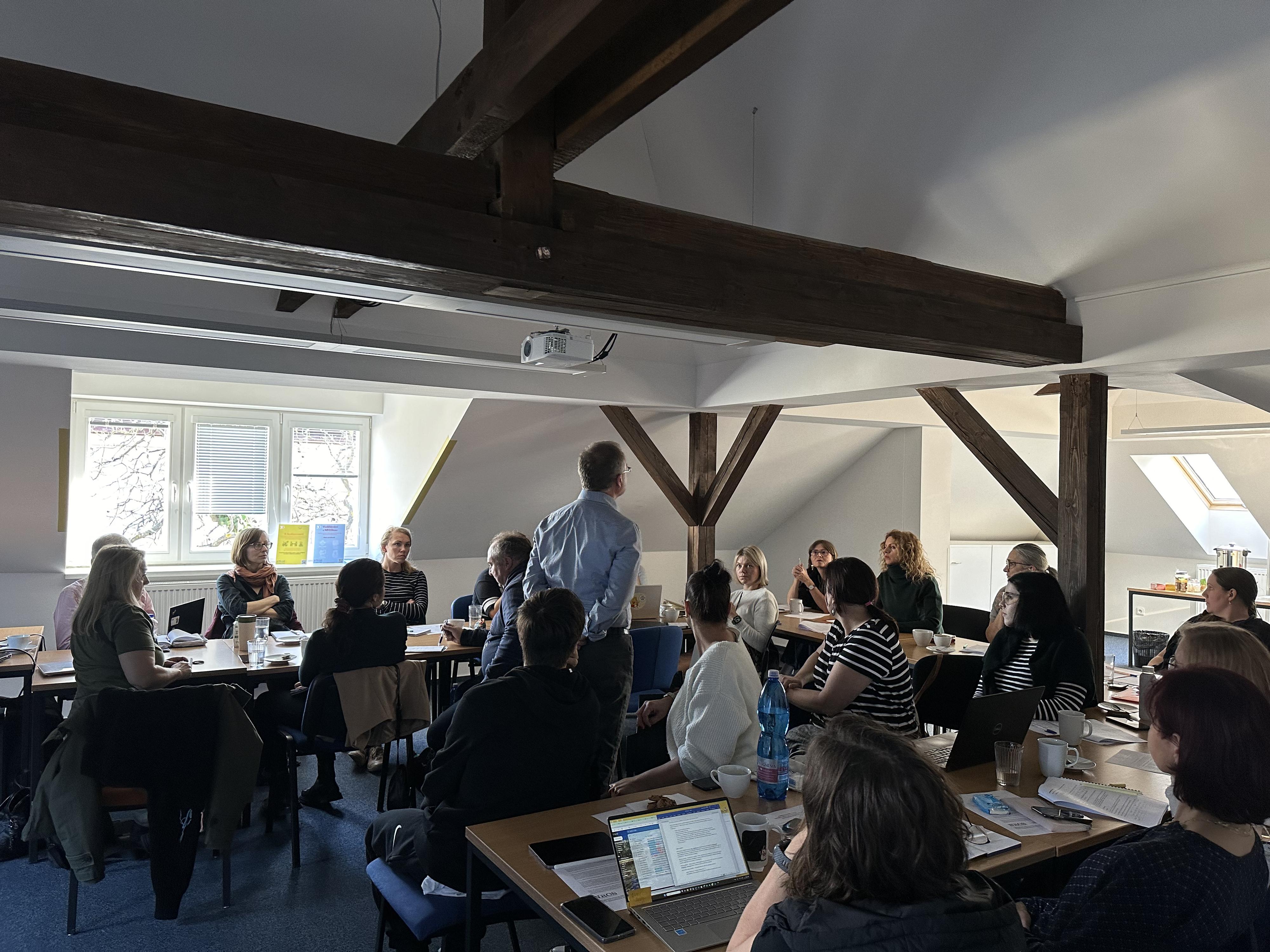 NROS - Nadace rozvoje občanské společnosti foto 2