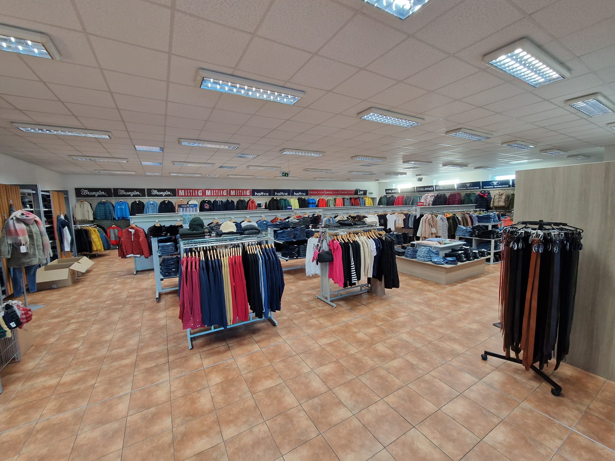 WRANGLER -JEANSZONE foto 4