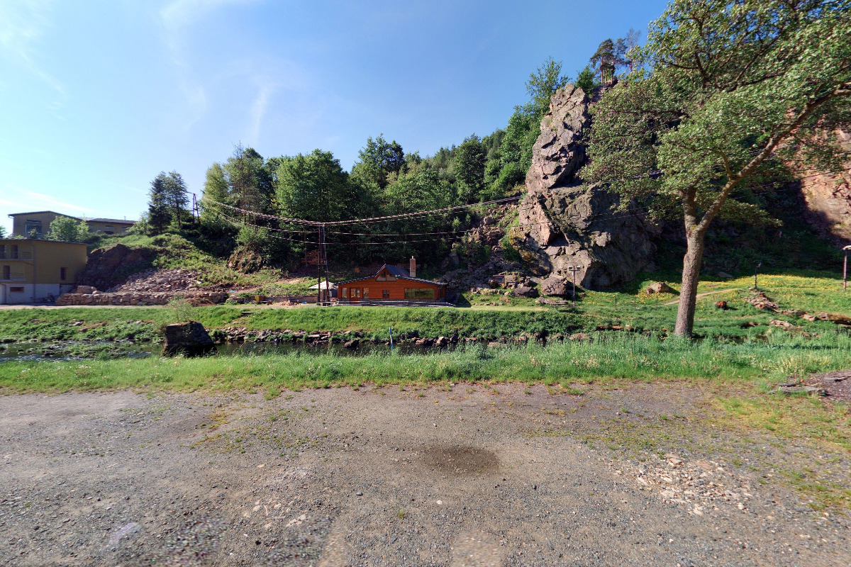 Půjčovna lezeckého vybavení