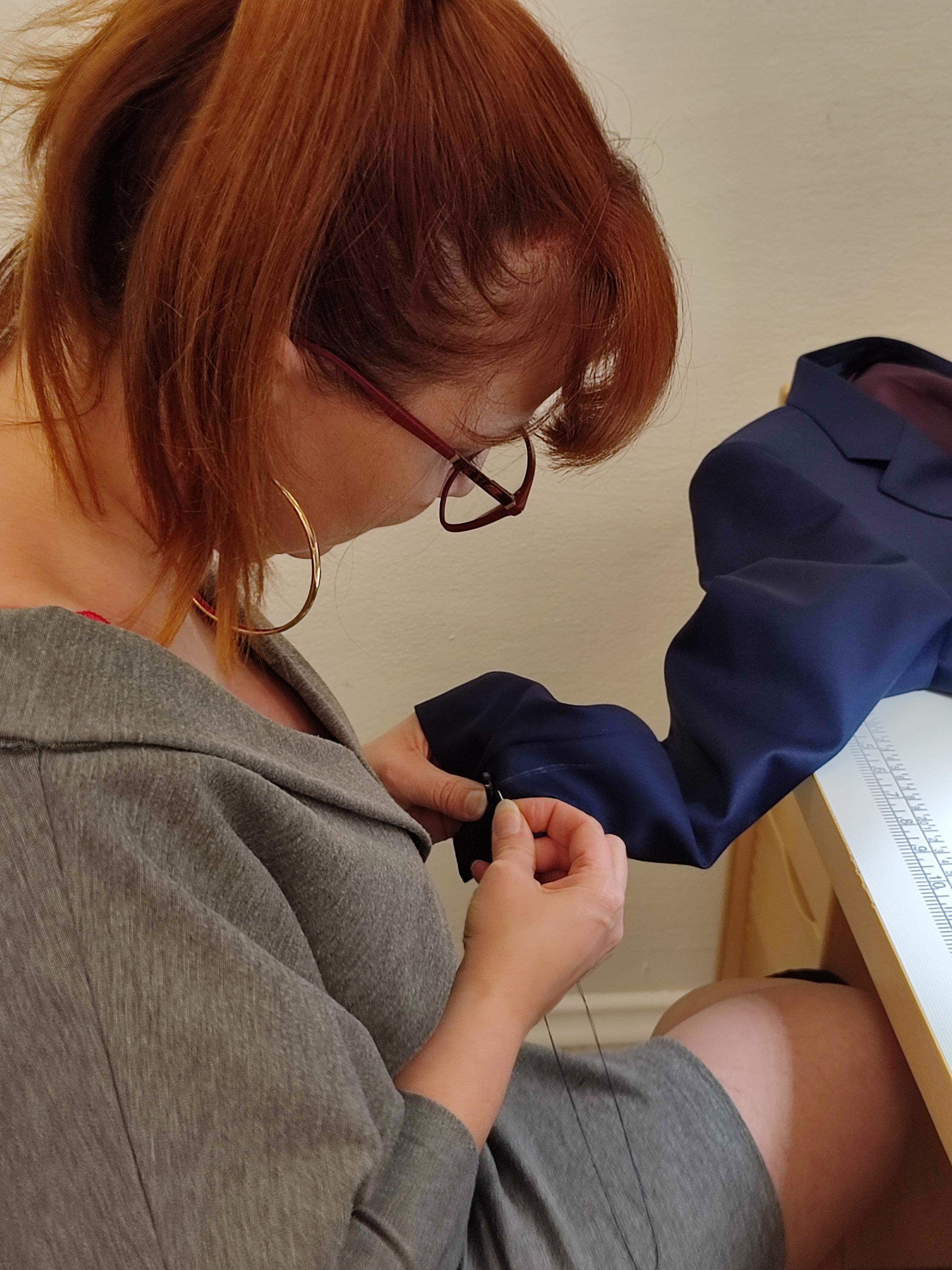 Úpravy a opravy oděvů Kateřina Dobešová foto 4