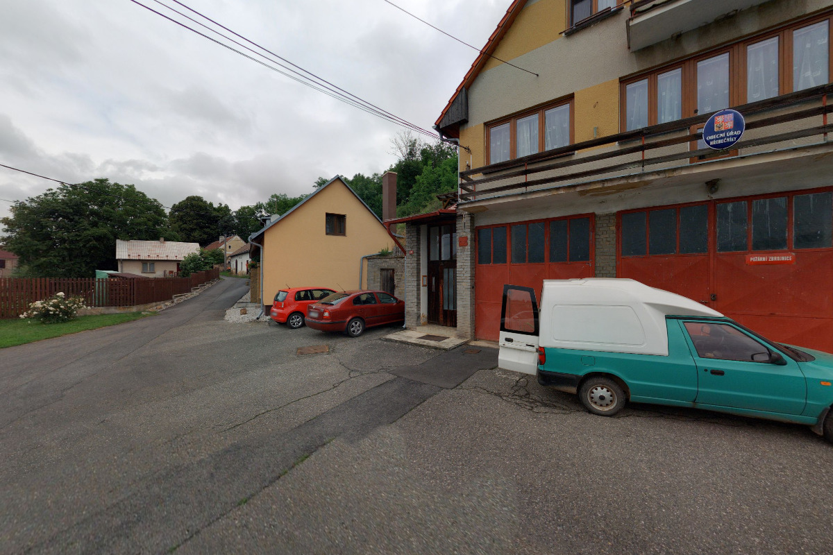 Hřebečníky - obecní úřad foto 2