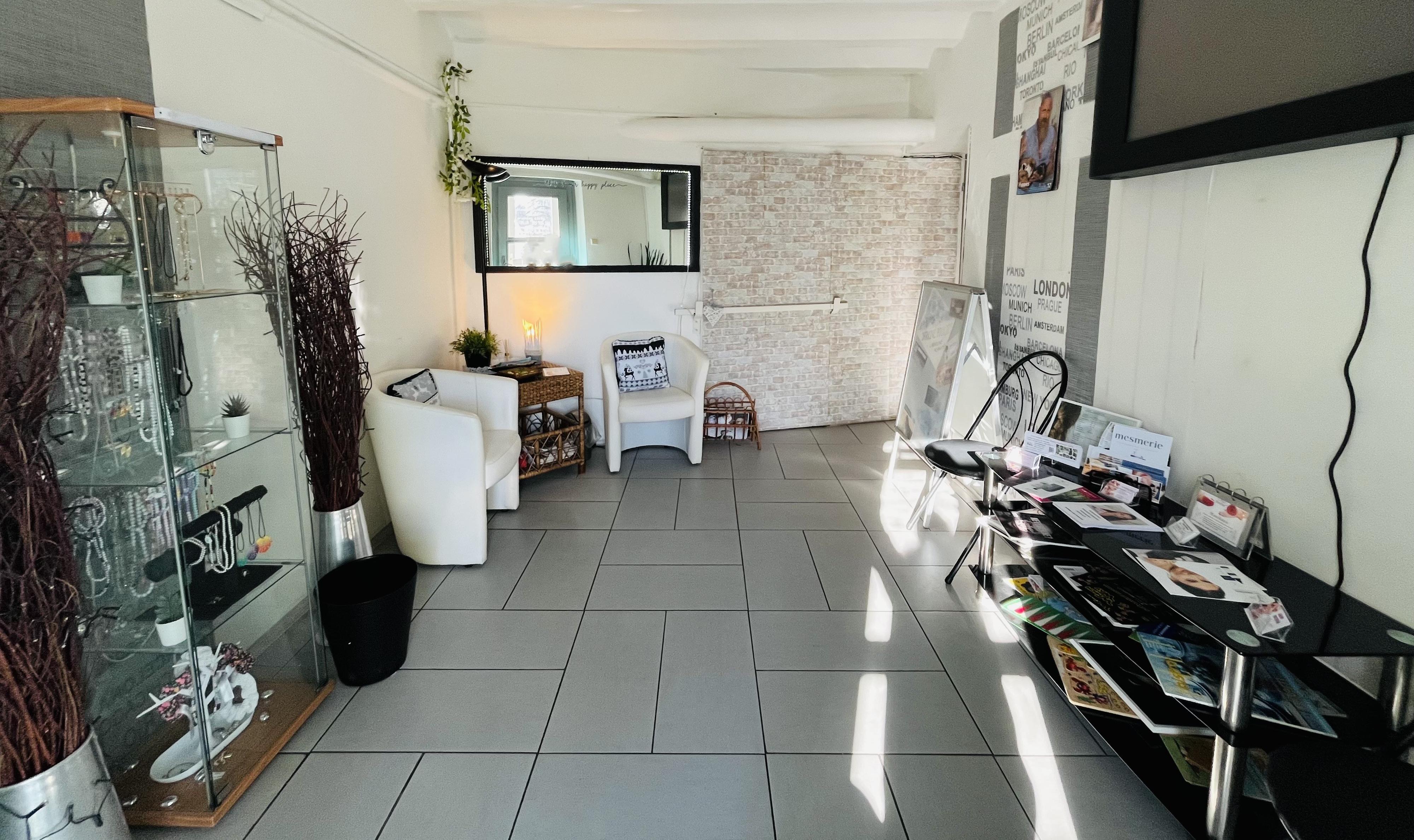 Salon Viktoria foto 3
