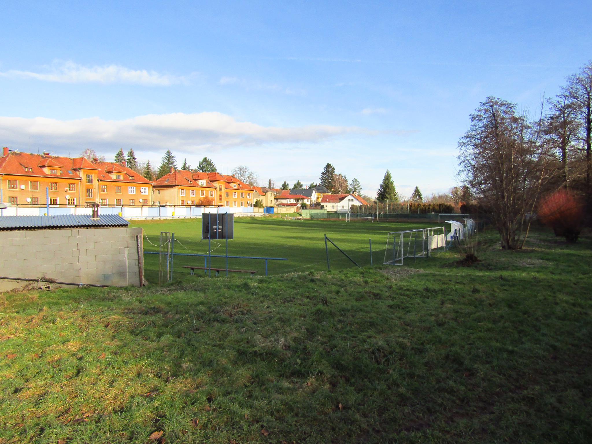Fotbalové hřiště TJ Kouřim foto 3