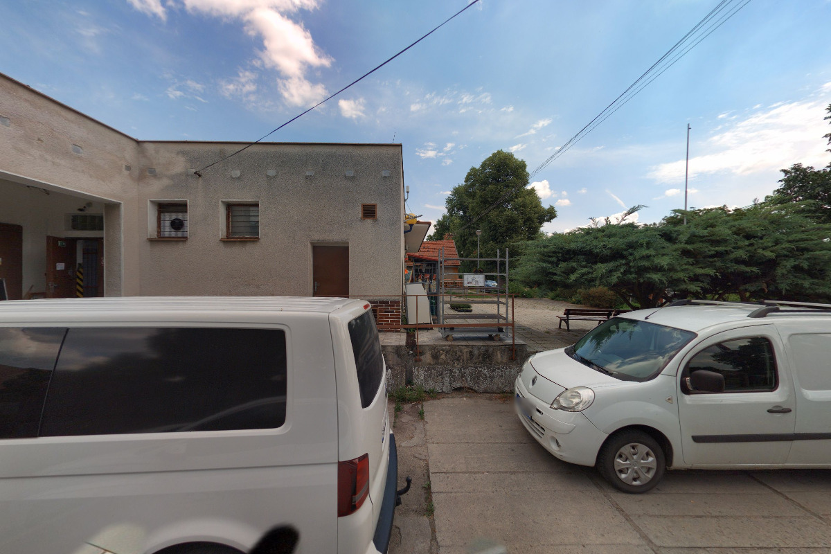 Potraviny - Večerka Spojovací