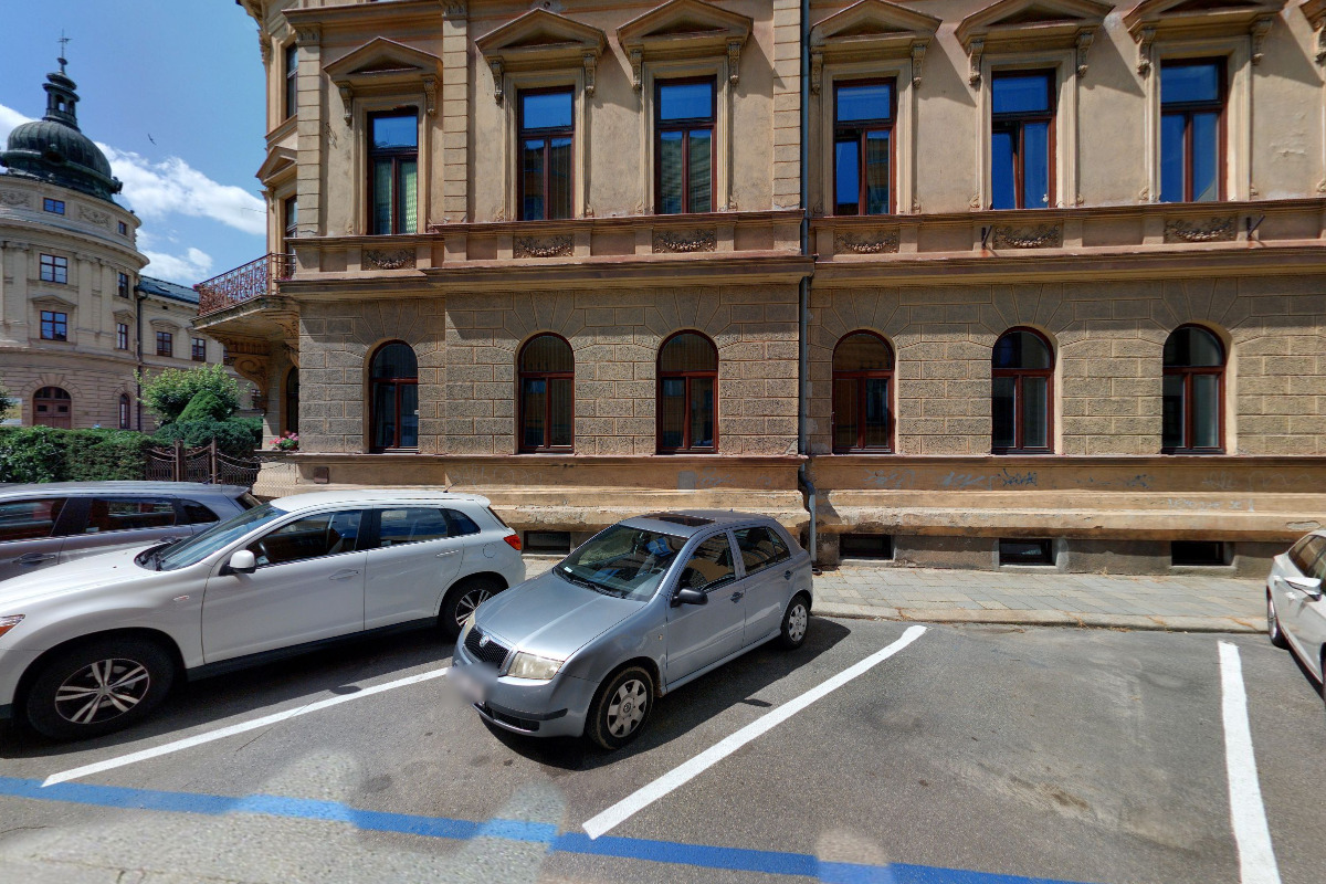 Prodej a servis šicích strojů - Jan Svěrák