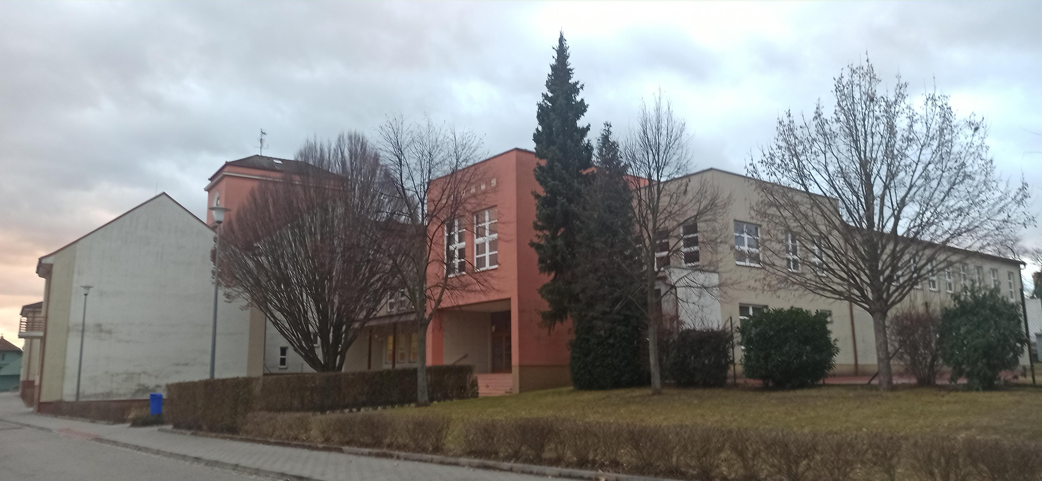 Masarykova ZŠ, Ždánice foto 2