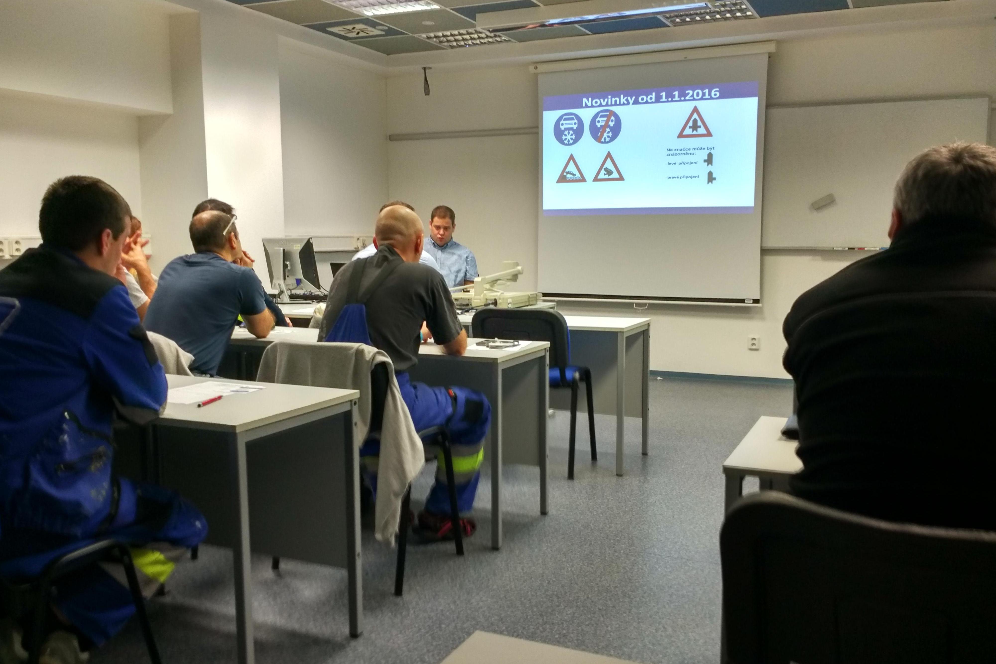 Autoškola ZELENÁ - Akreditované školicí středisko řidičů