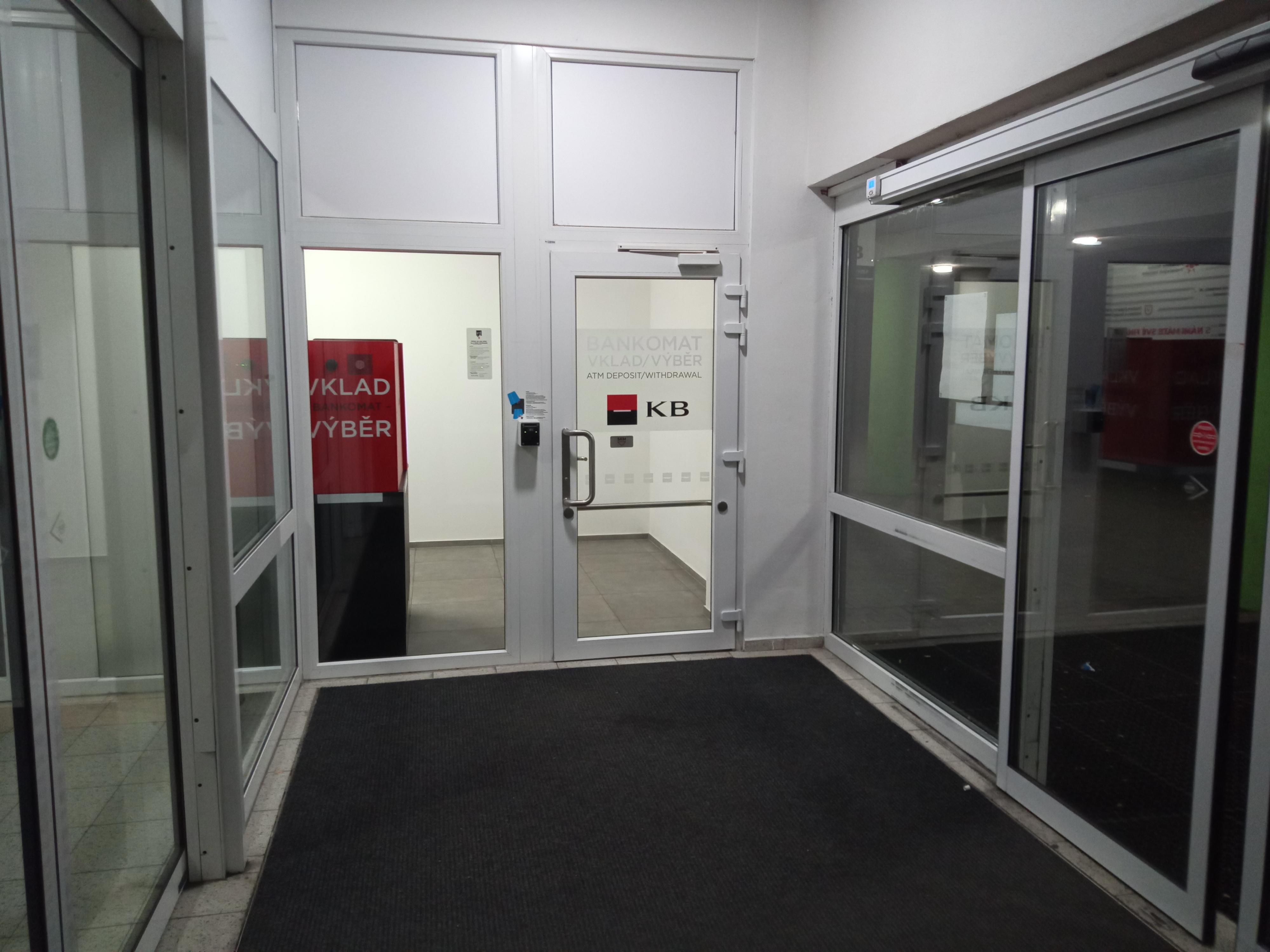 Bankomat Komerční banky foto 3